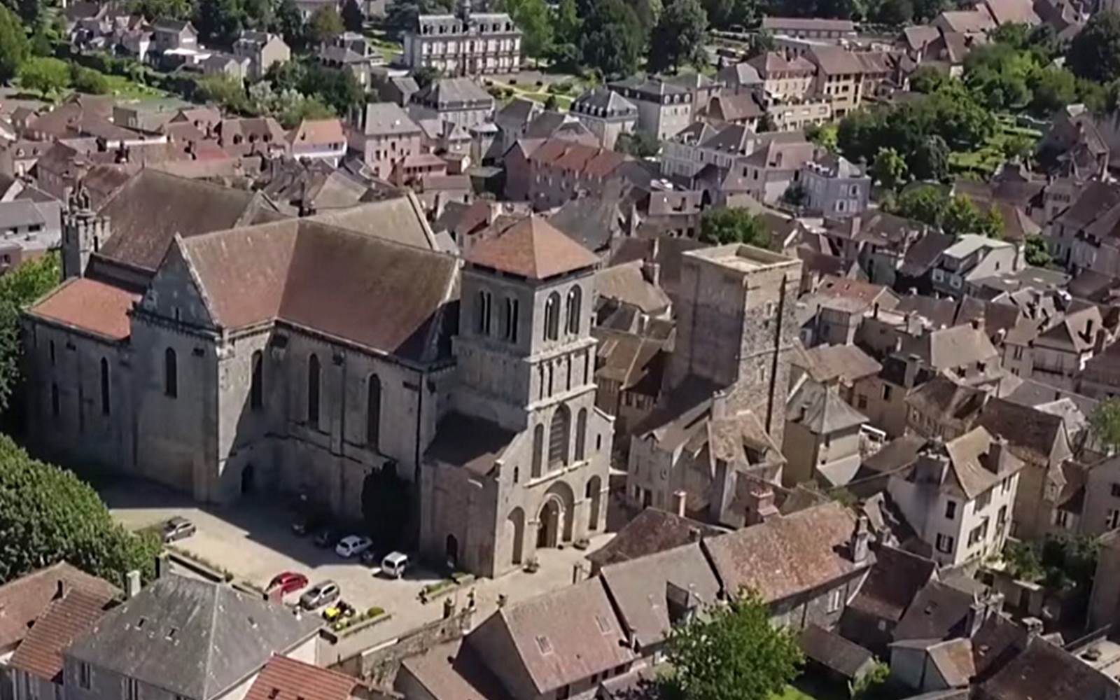 Gîte de la Brunerie Tour du Plo St-Yrieix La Perche