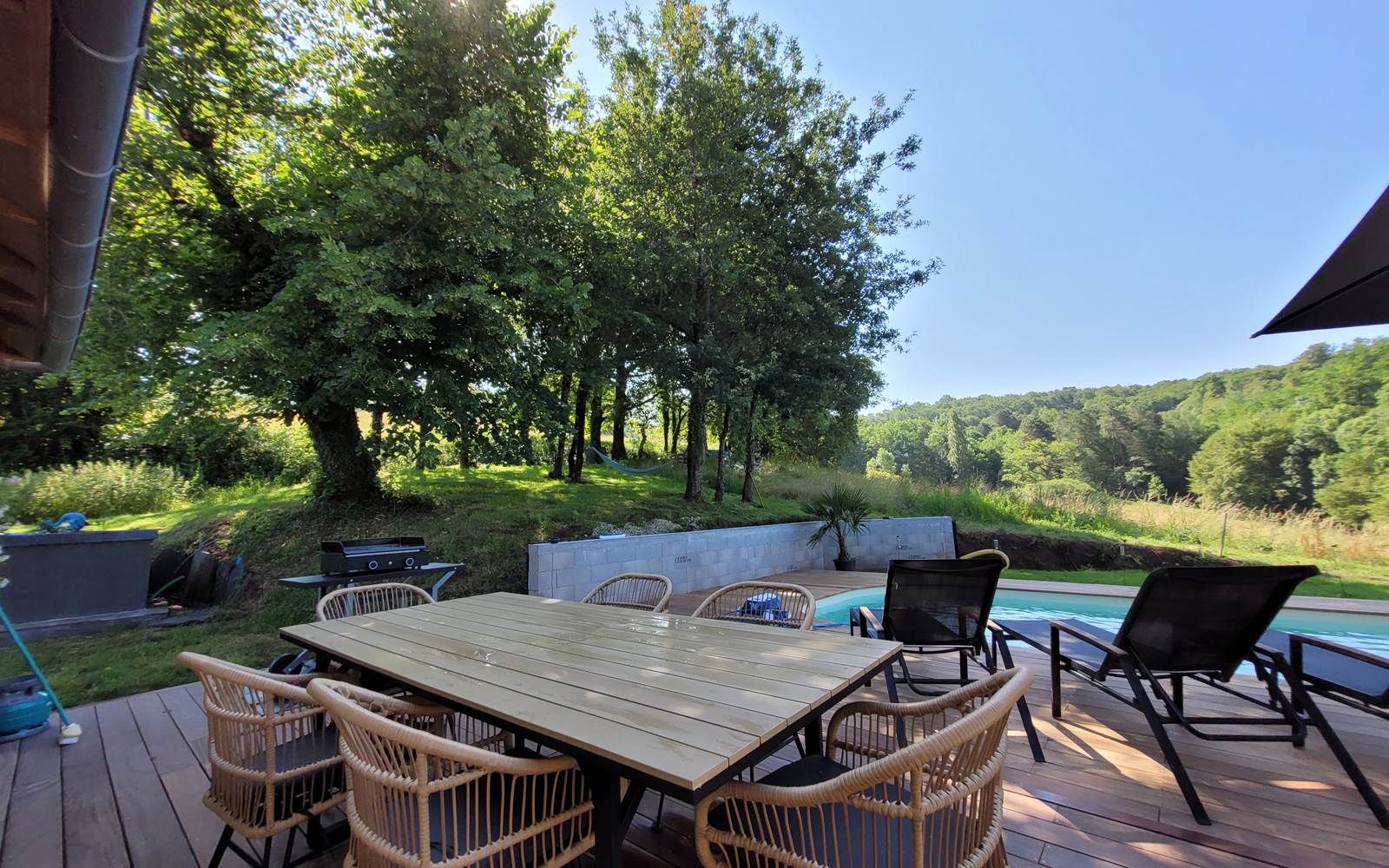 Table de jardin extérieure