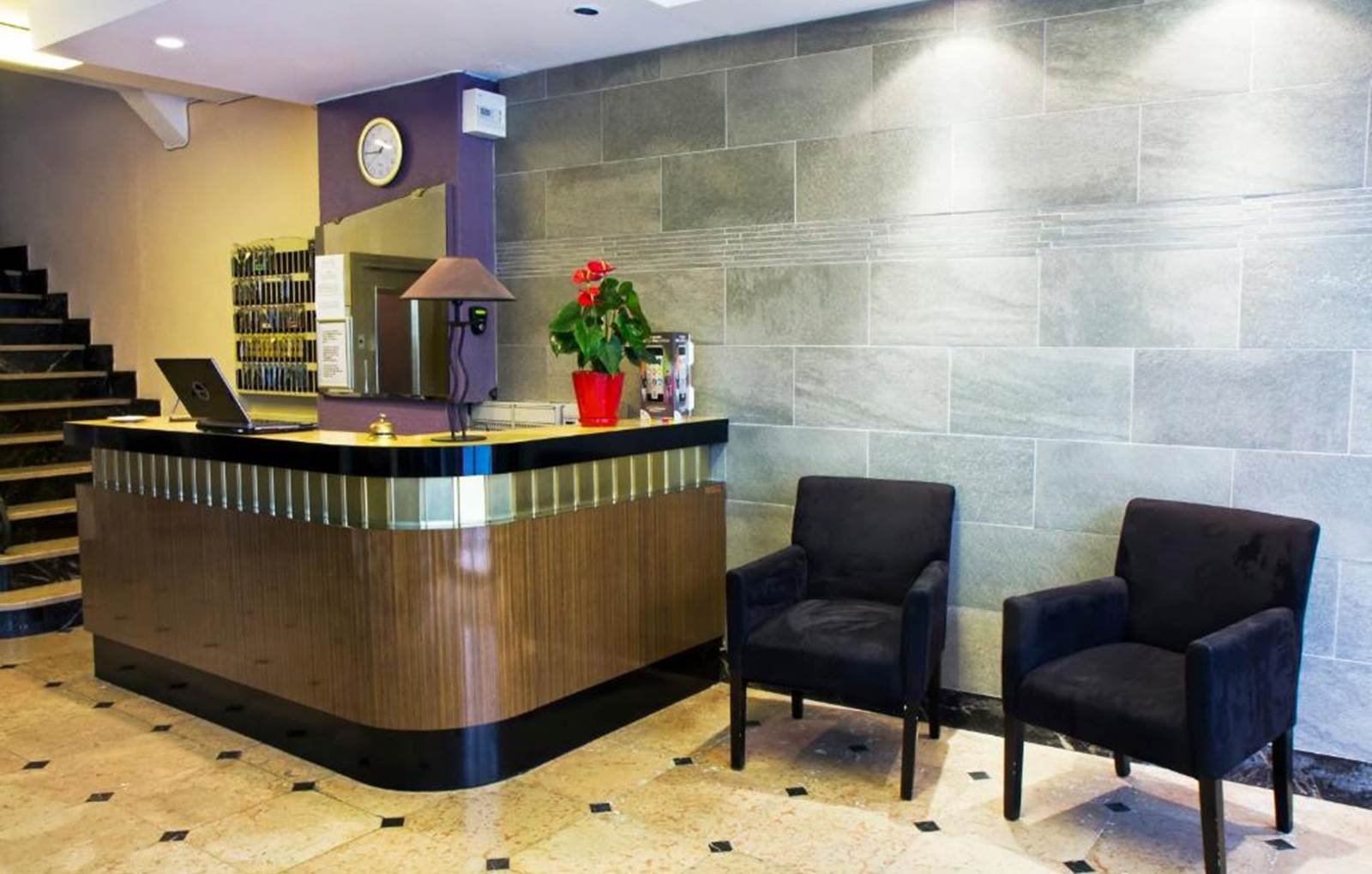 ACCEUIL LOURDES-carousel