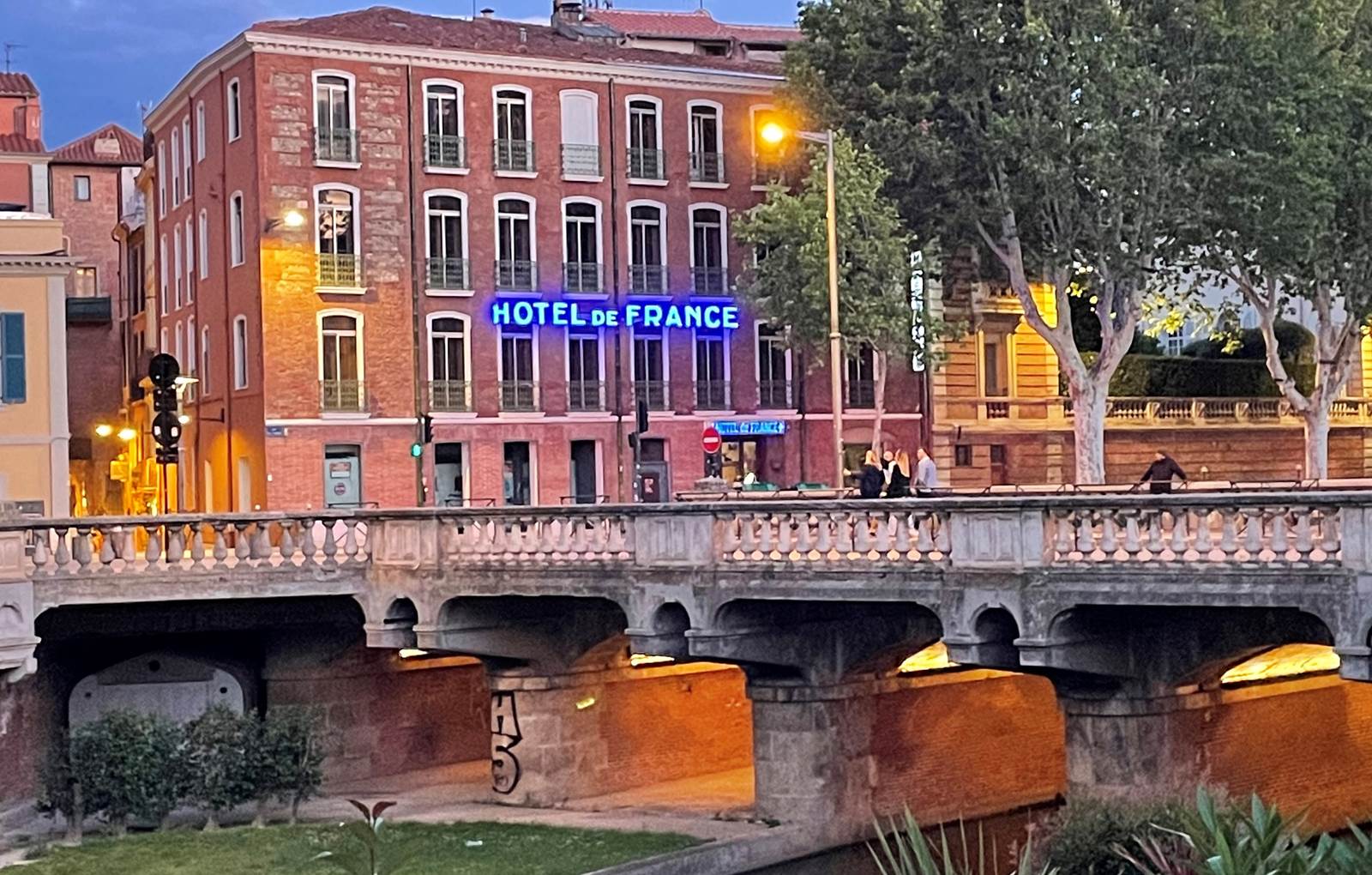 façadenuit2-carousel