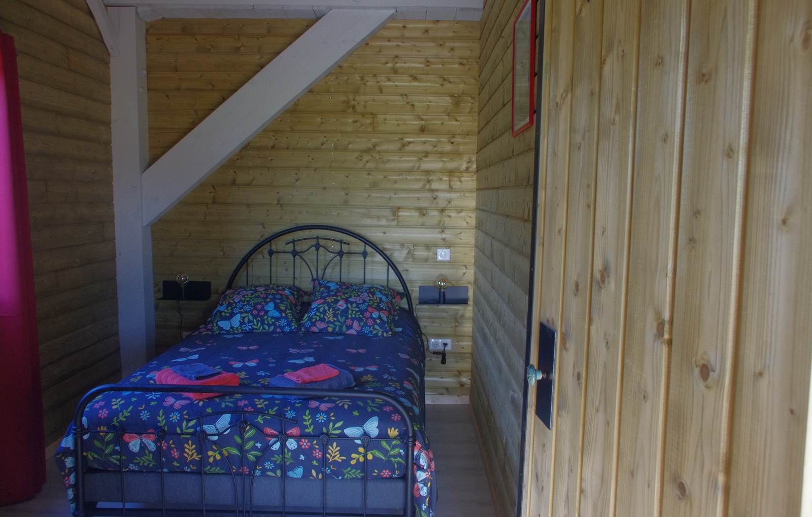 chambre 1 - lit double-carousel