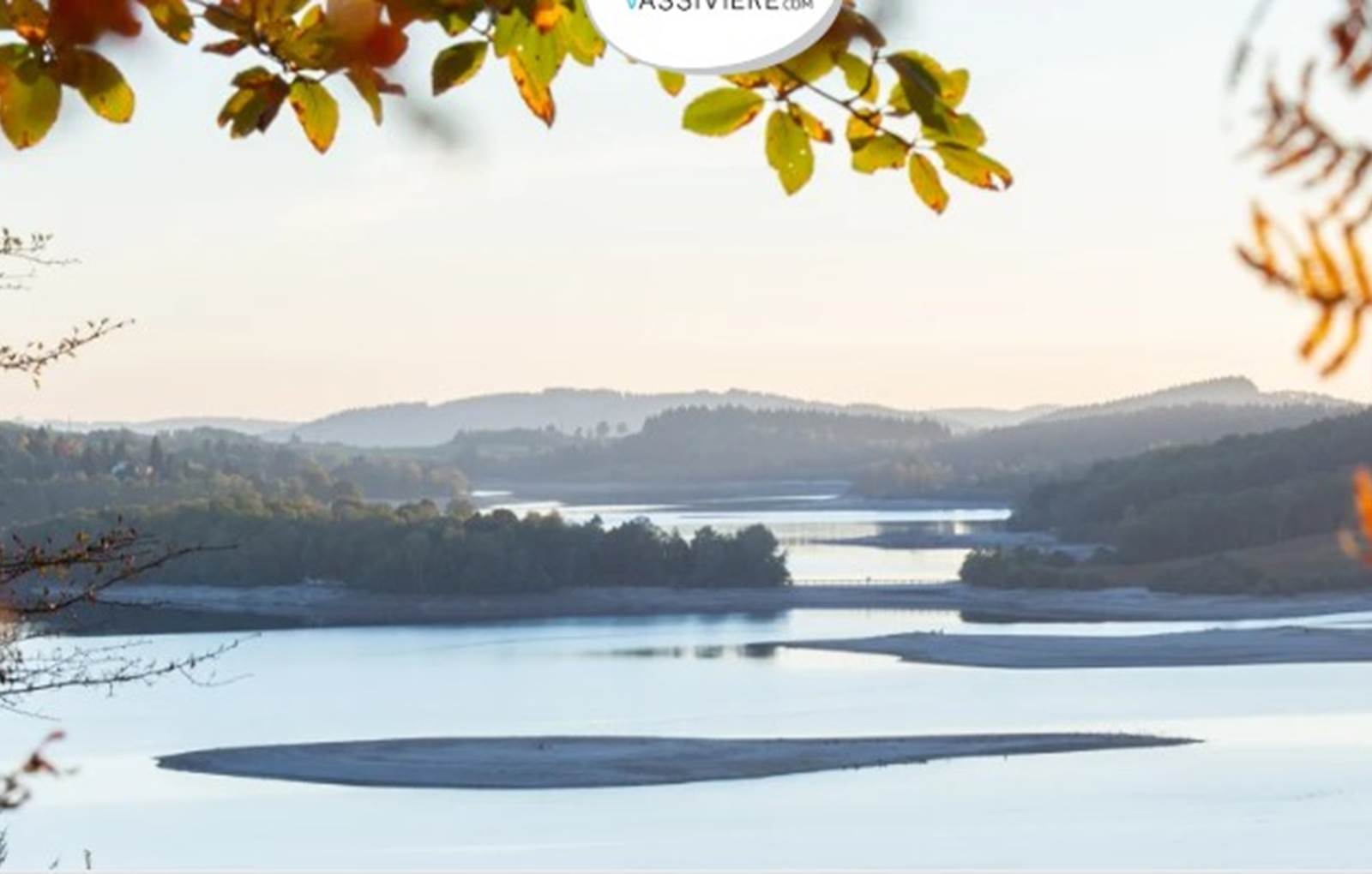 lac de vassieviere automne-carousel