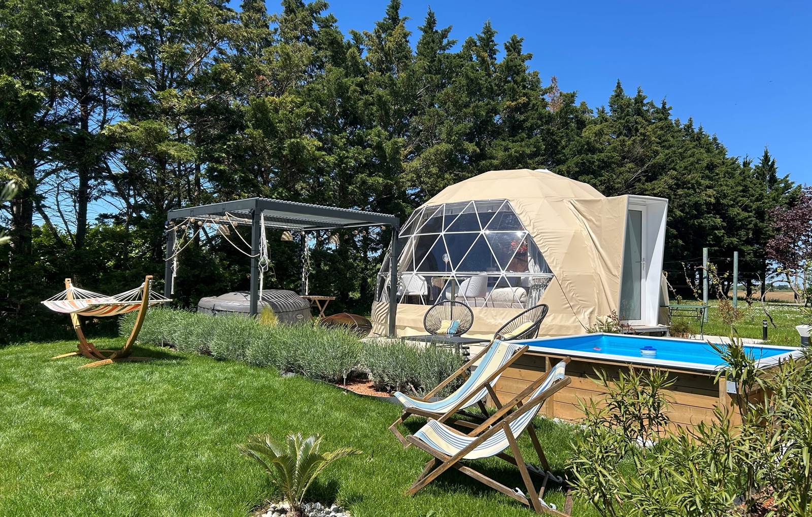 Un espace extérieur cosy et privatif !-carousel