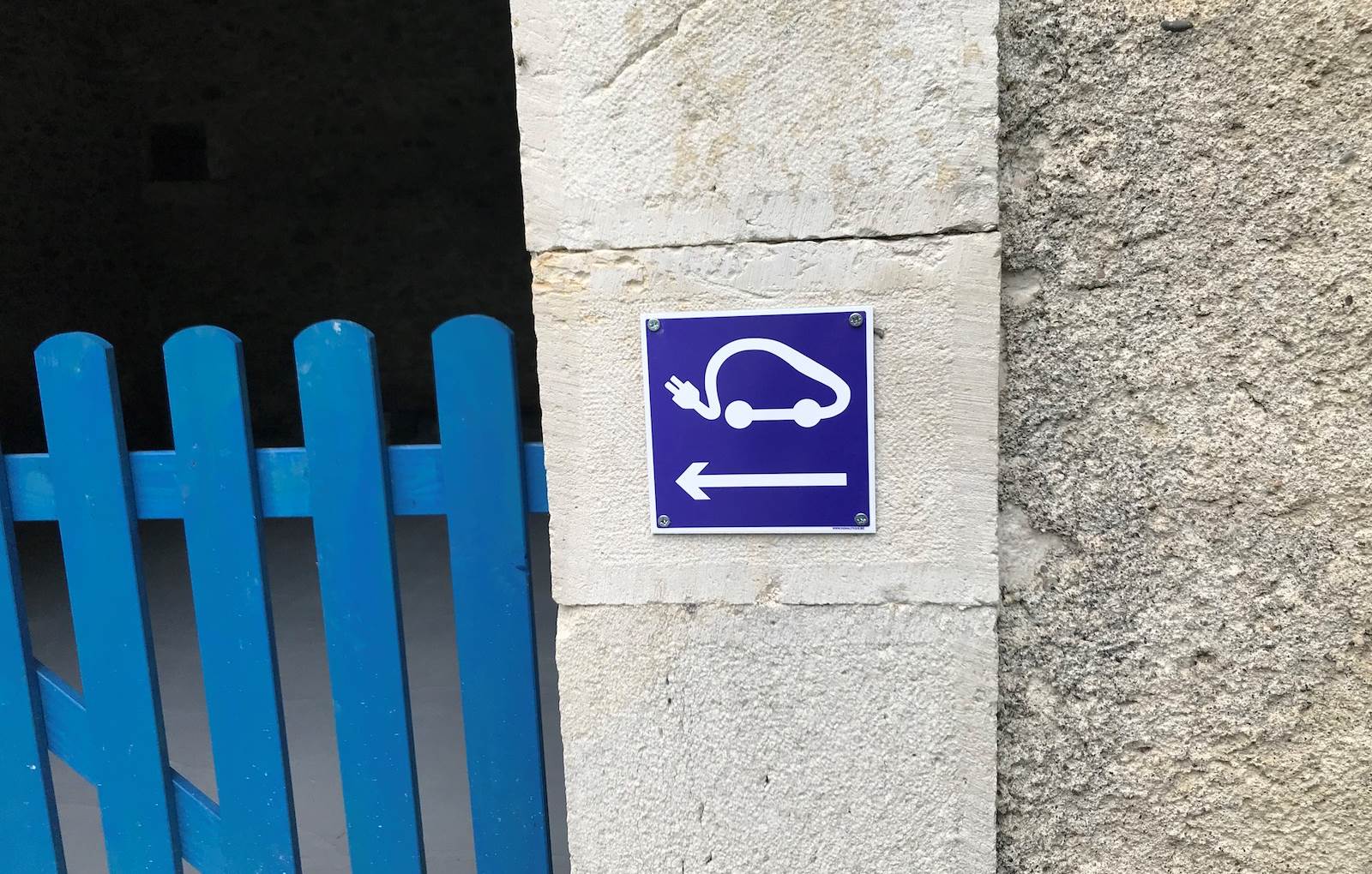 Prise Green up-carousel