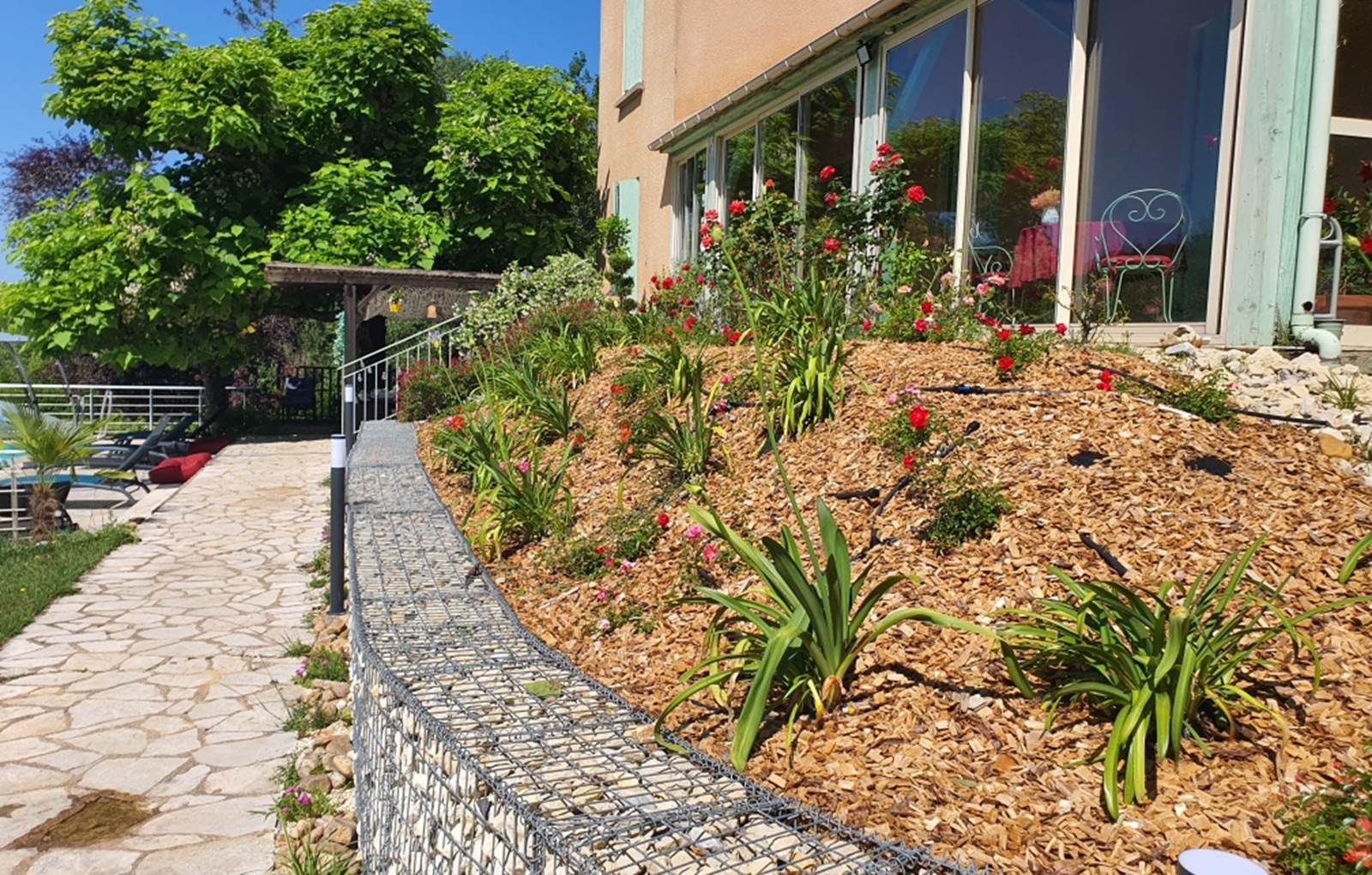 20250616_112458-carousel