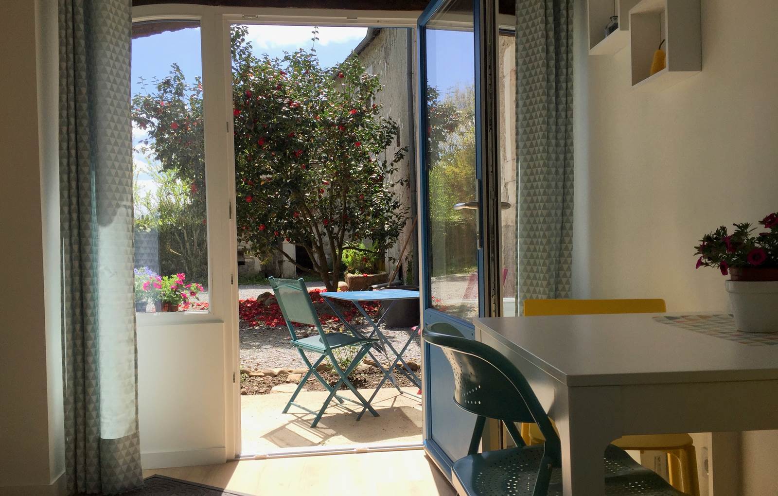 La Bordeta table ext-carousel