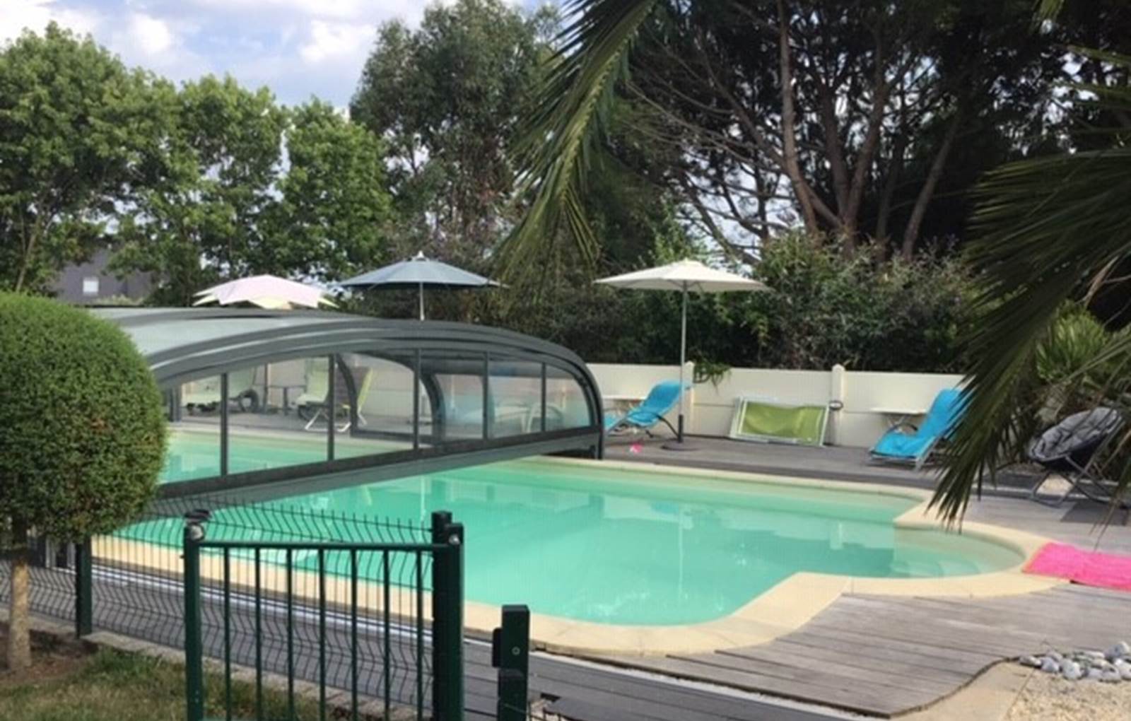 piscine couverte chauffée mi avril fin septembre-carousel