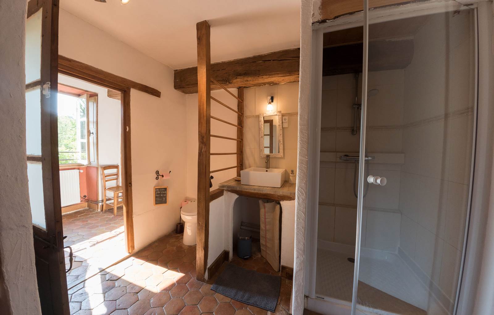 Sdb Tomettes B&B Esprit d'un Moment a` Nolay-carousel