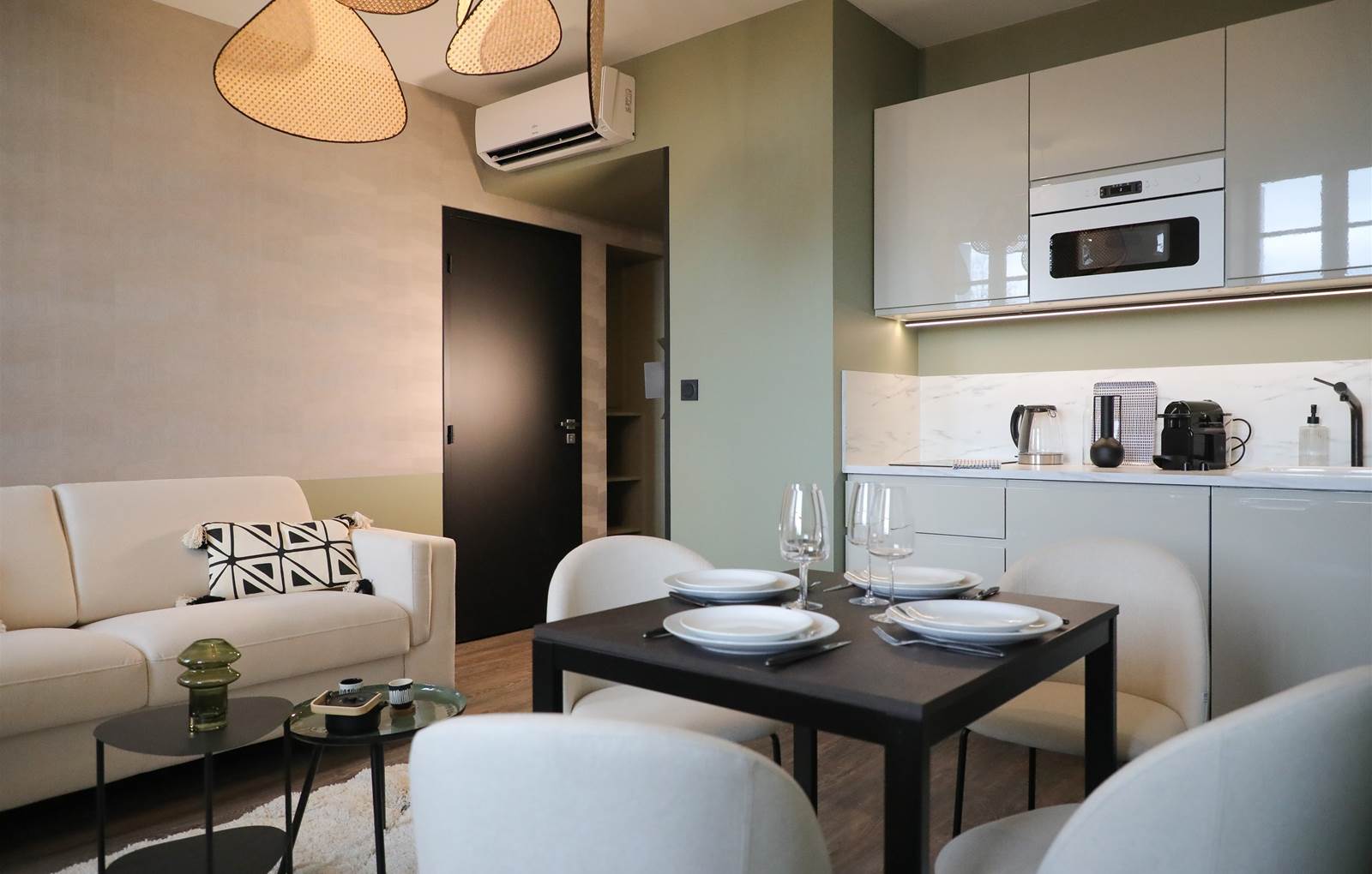 APPART HOTEL  (251)-carousel