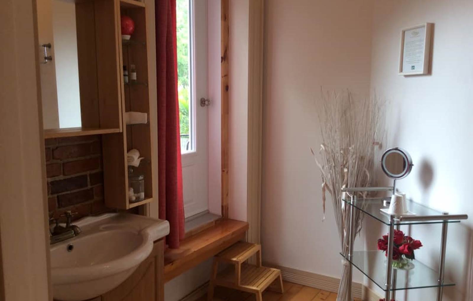 yuttasdb2022-carousel