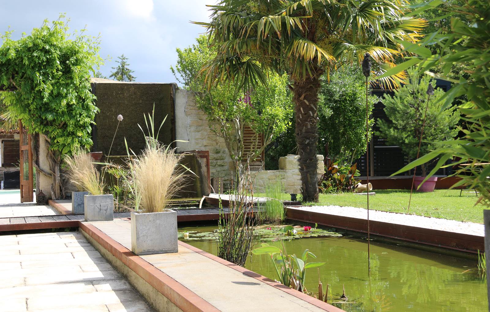 Un lieu atypique et dépaysant-carousel