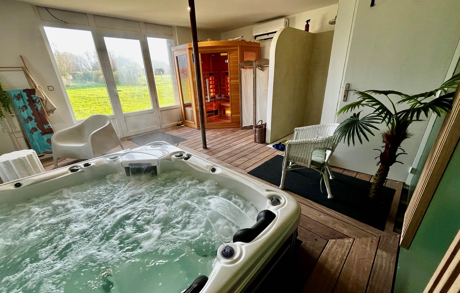 #ClosSaintJoseph_SPA_Jaczzi_Sauna-carousel