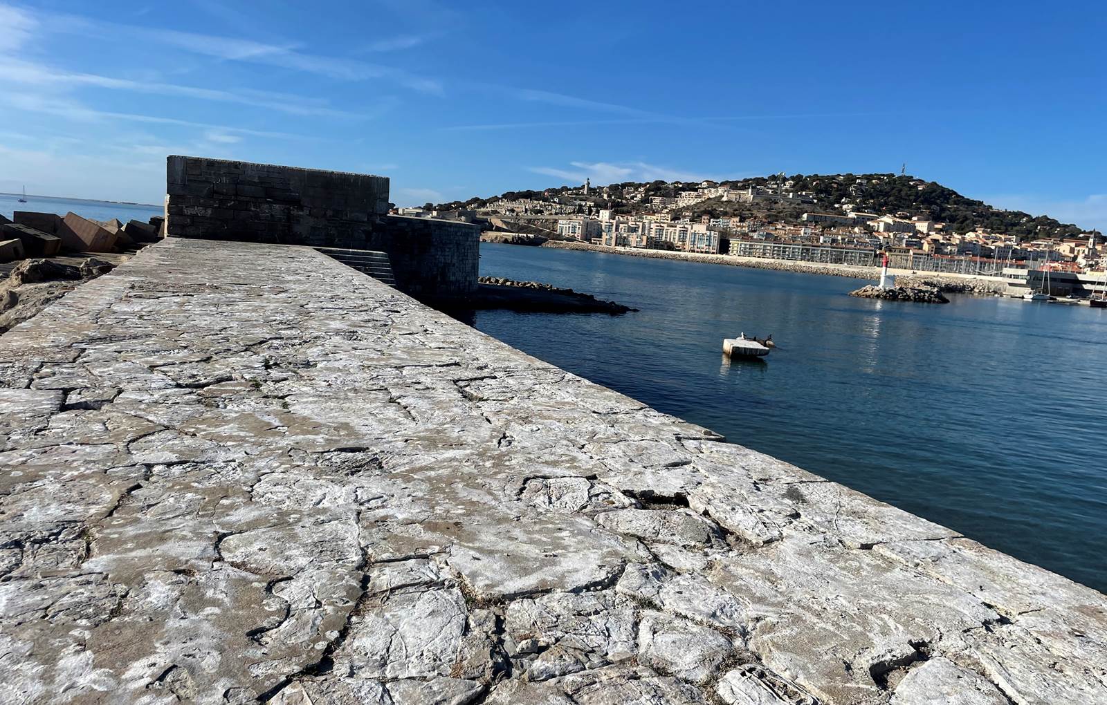 Vue du brise lames à Sète-carousel