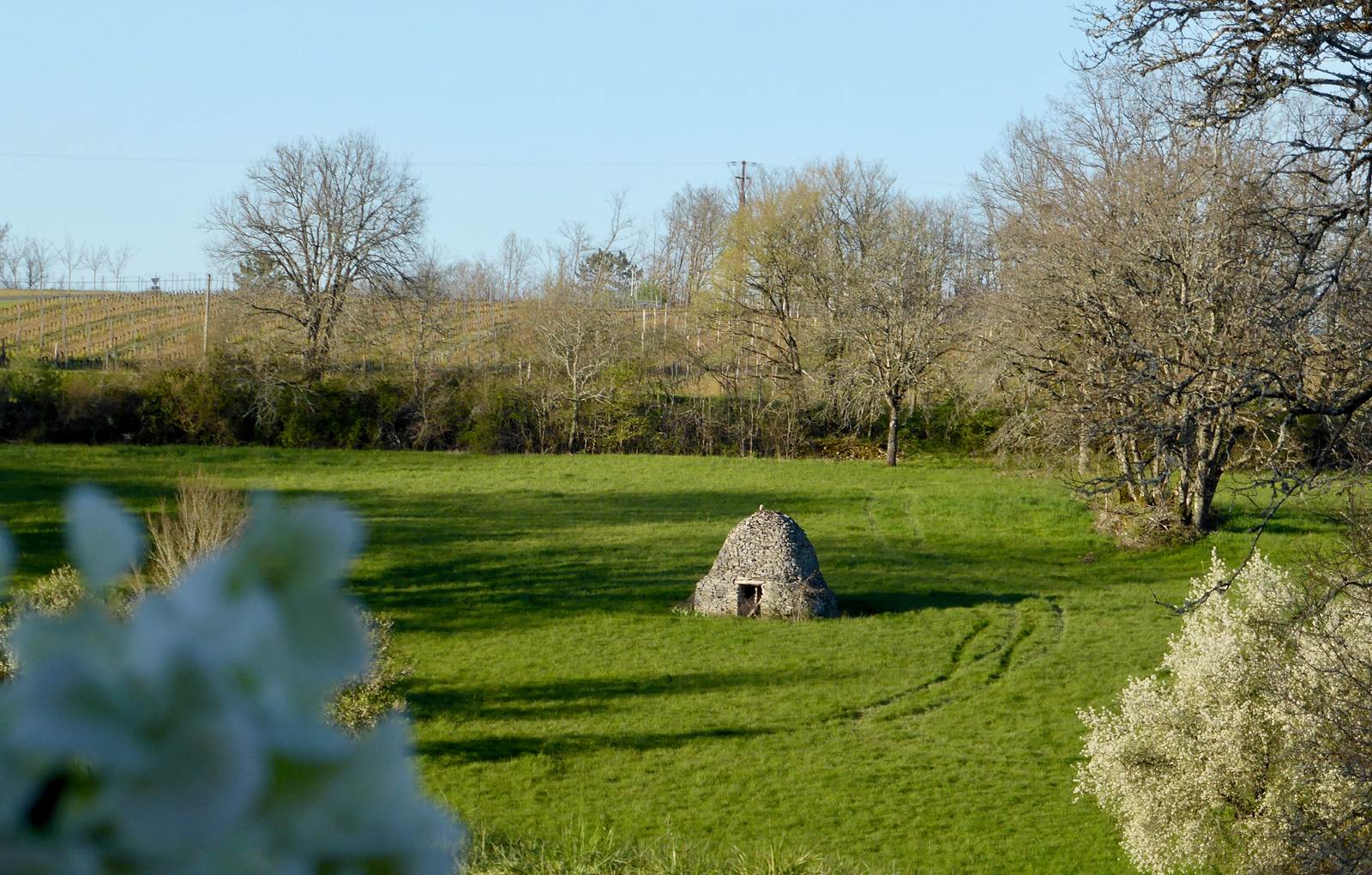 Borie en pierre sèche campagne les gites de fred en Dordogne-carousel