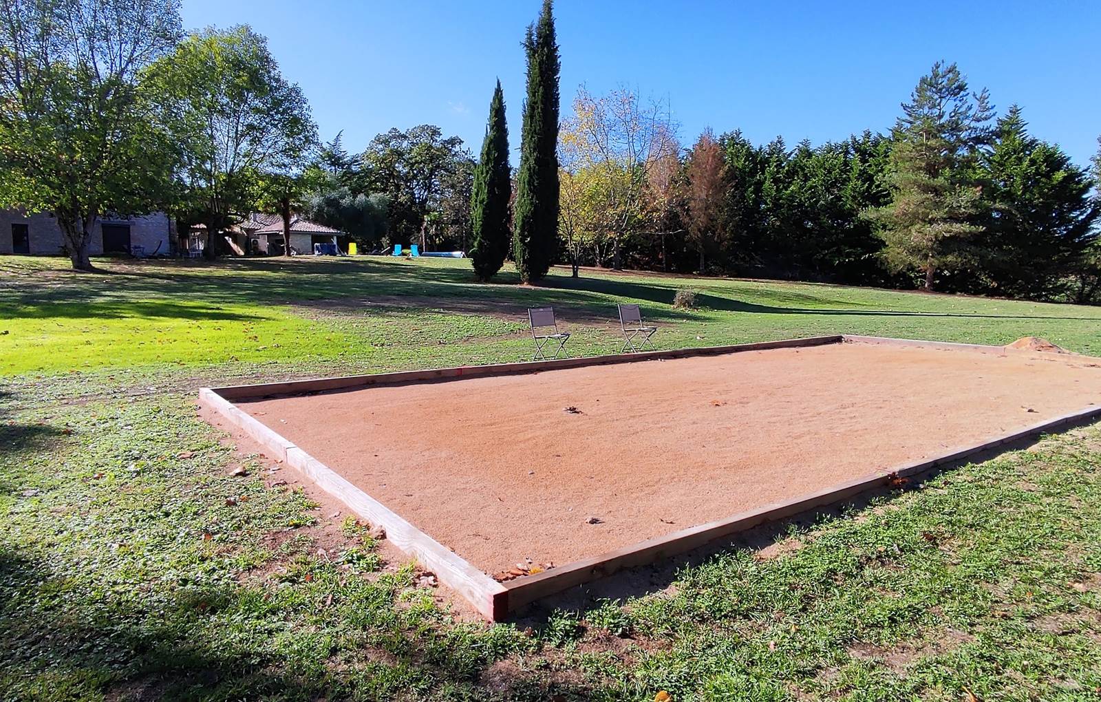 Domaine les Garrigues Terrain de boules-carousel