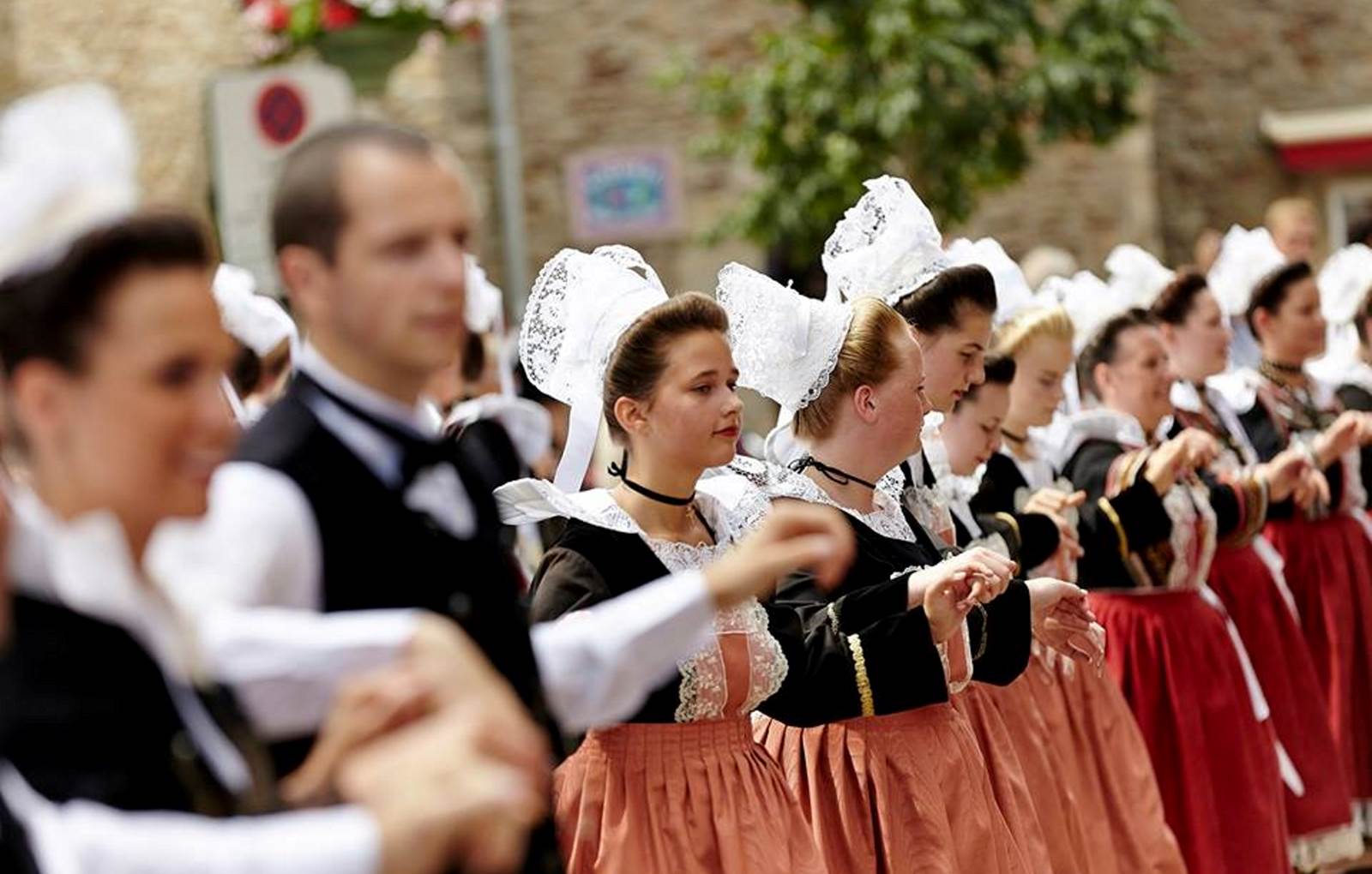 Le folklore breton-carousel