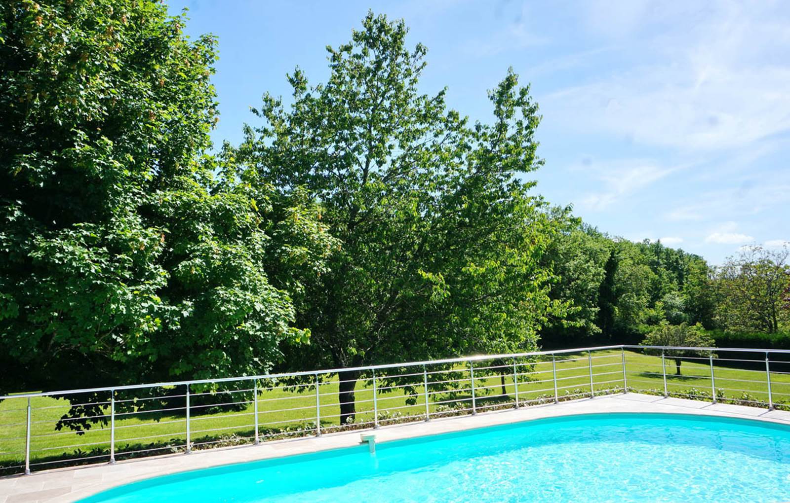 Piscine chambres d'hôtes Les Feuillantines dordogne périgord-carousel