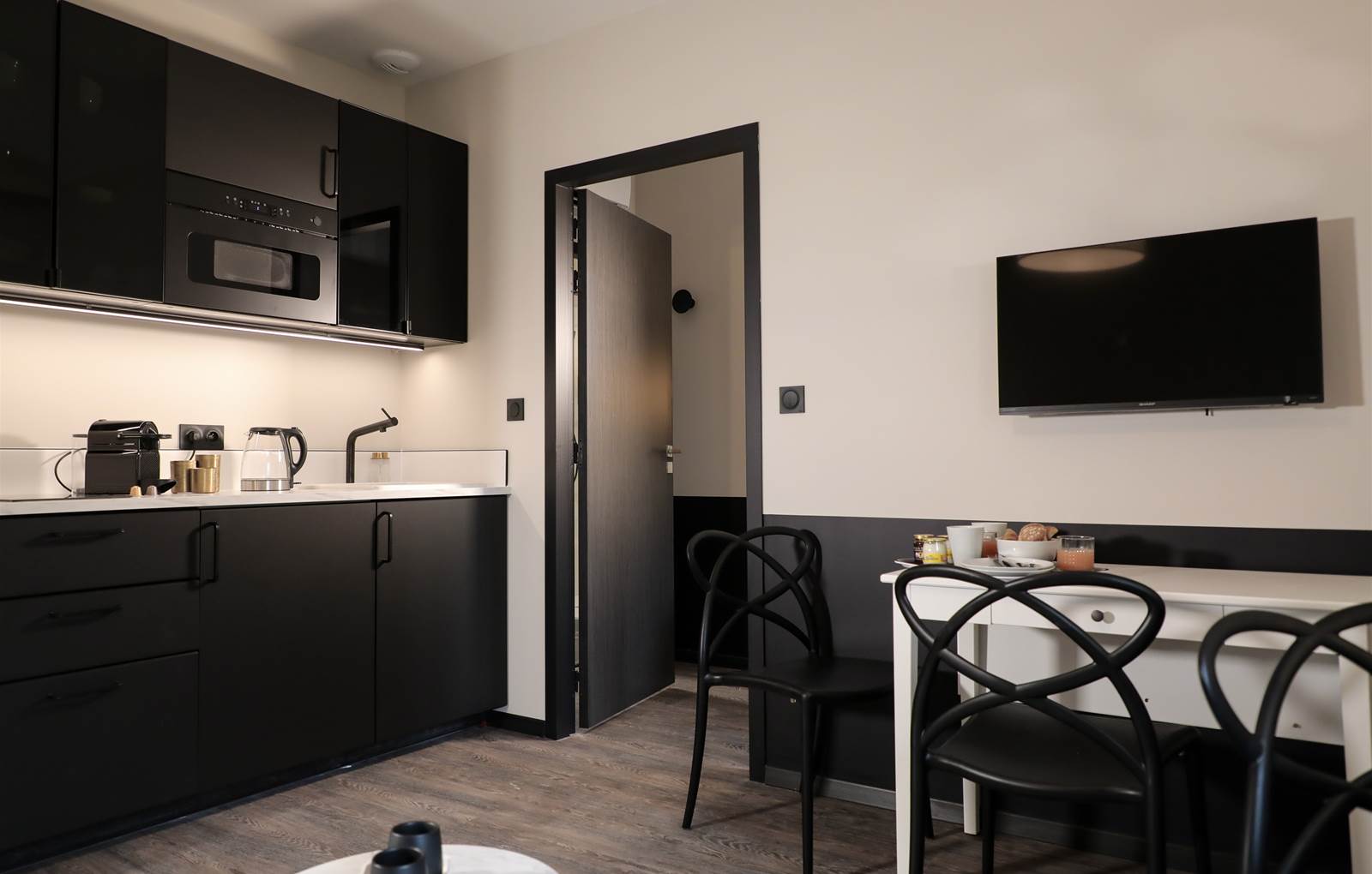 APPART HOTEL  (145)-carousel