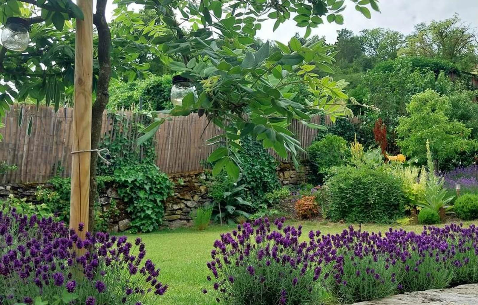 Côté jardin-carousel