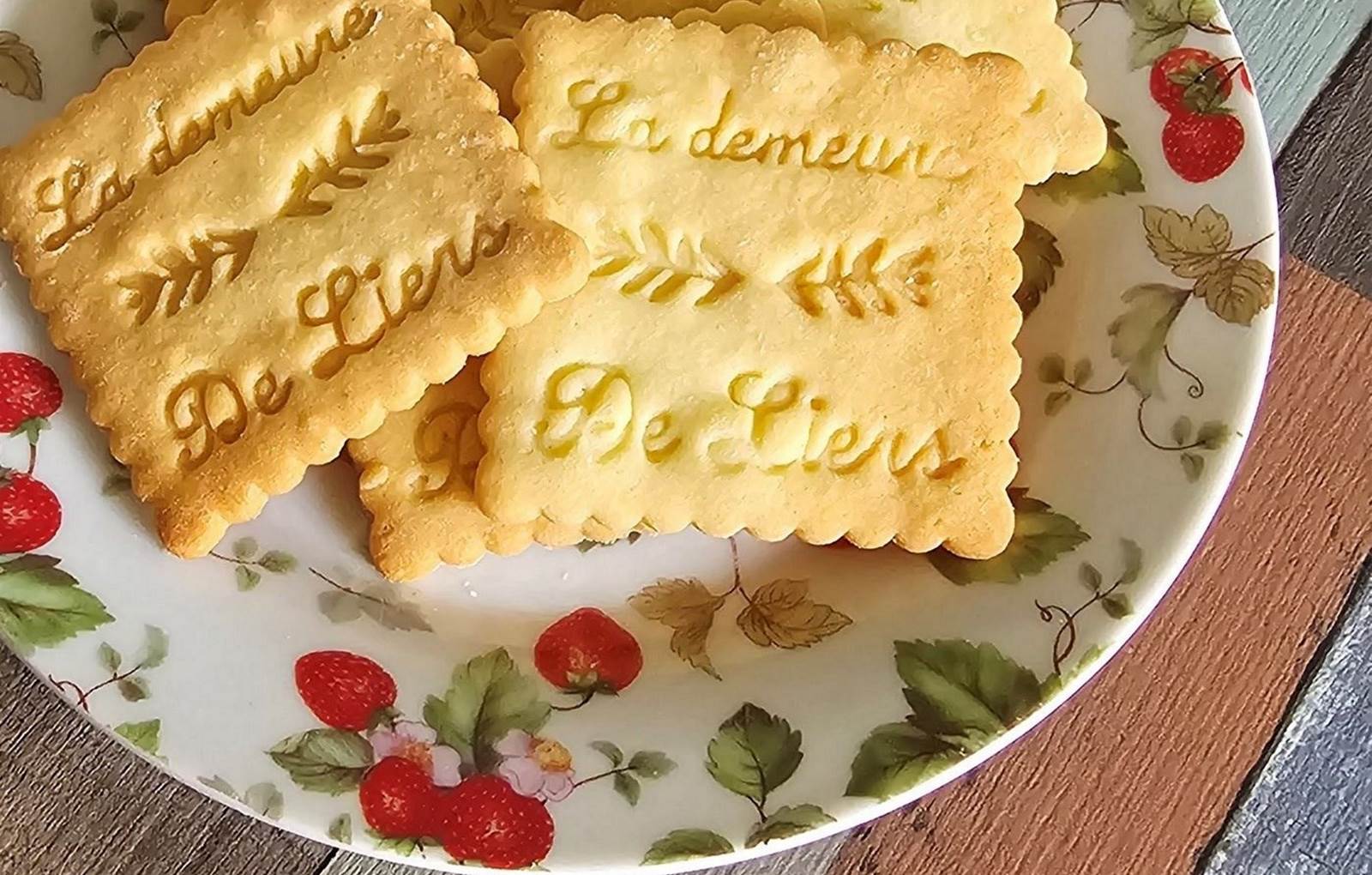 SABLES DE LA MAISON-carousel