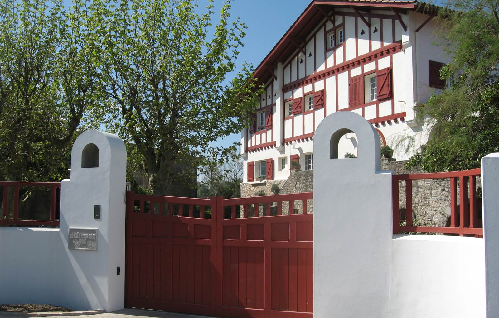 Villa Etche Carola.     entrée-carousel