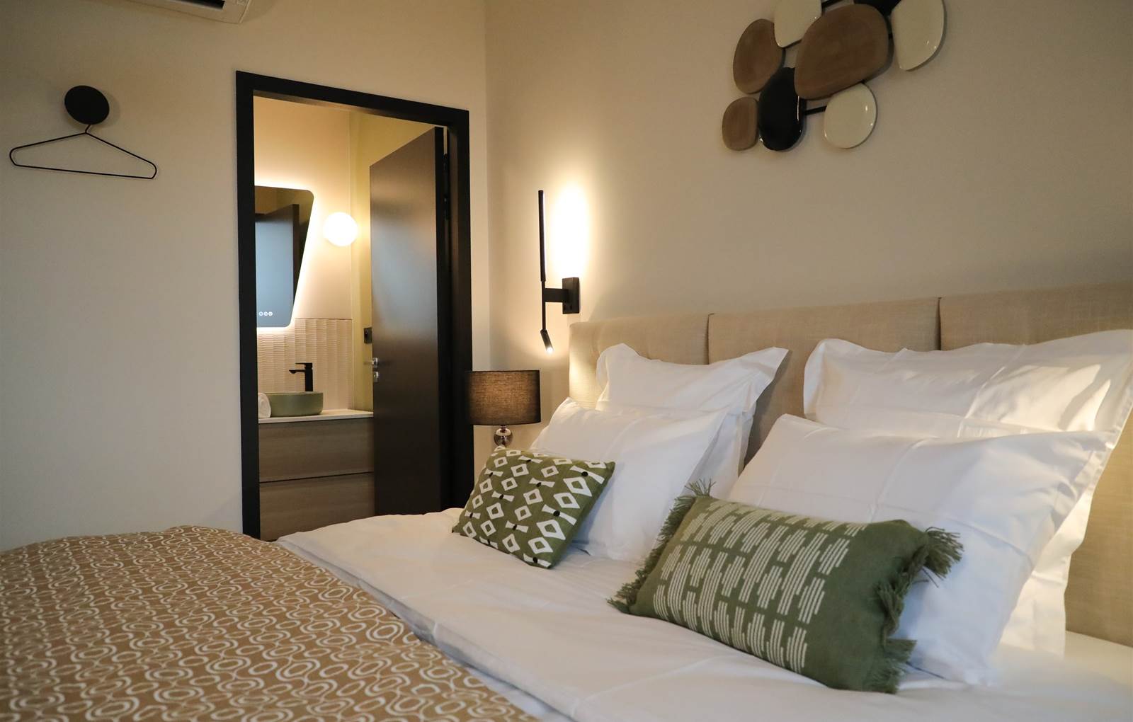 APPART HOTEL  (297)-carousel