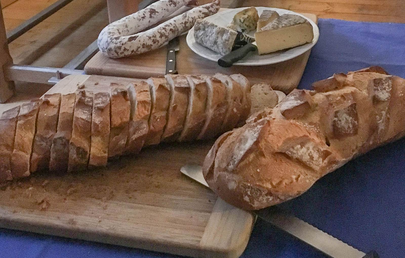 ERMITAGE SAINT-VINCENT - Pour les matins auvergnats-carousel