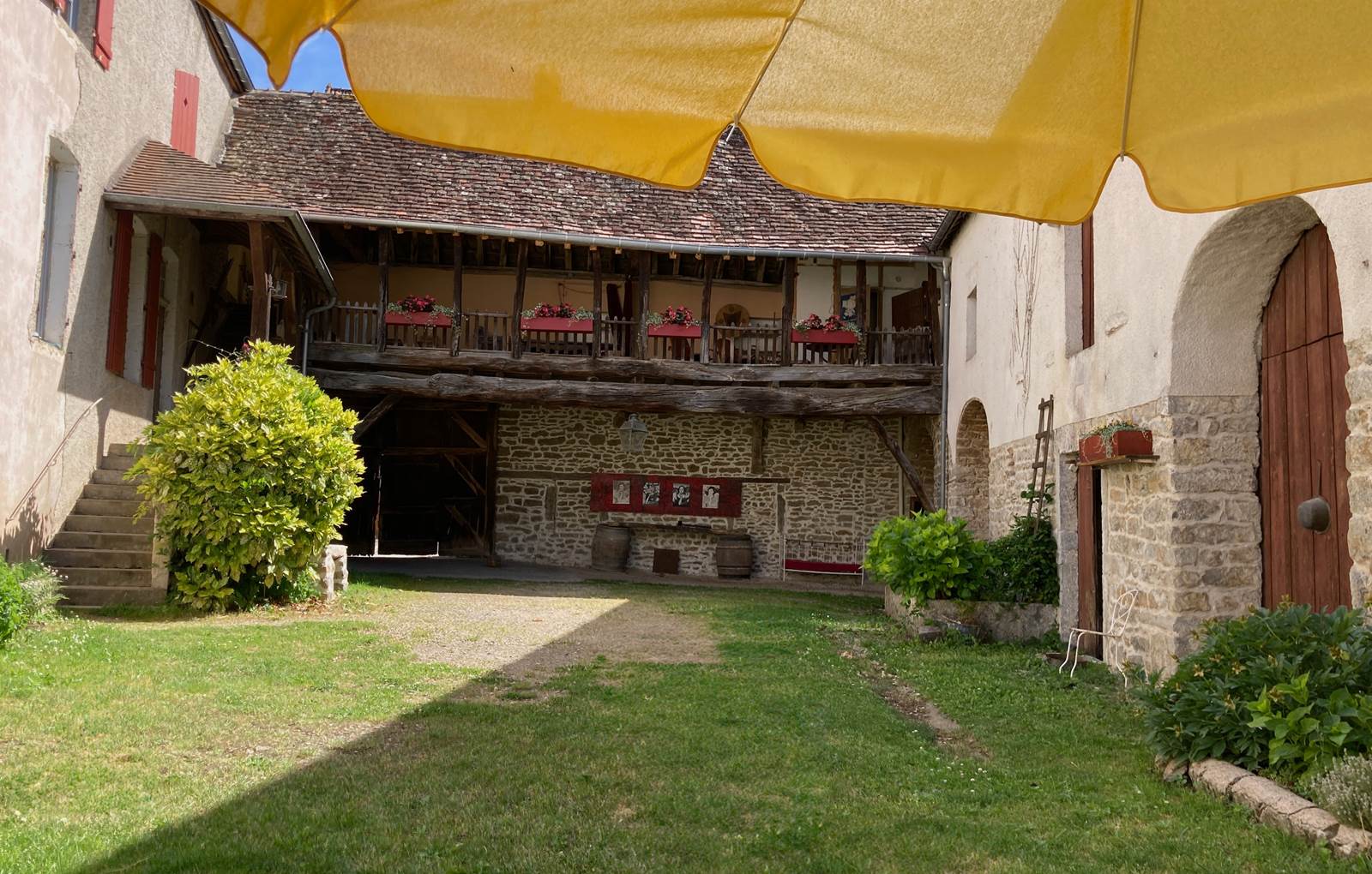 cour ferme´e couv corrige´e 2026-carousel