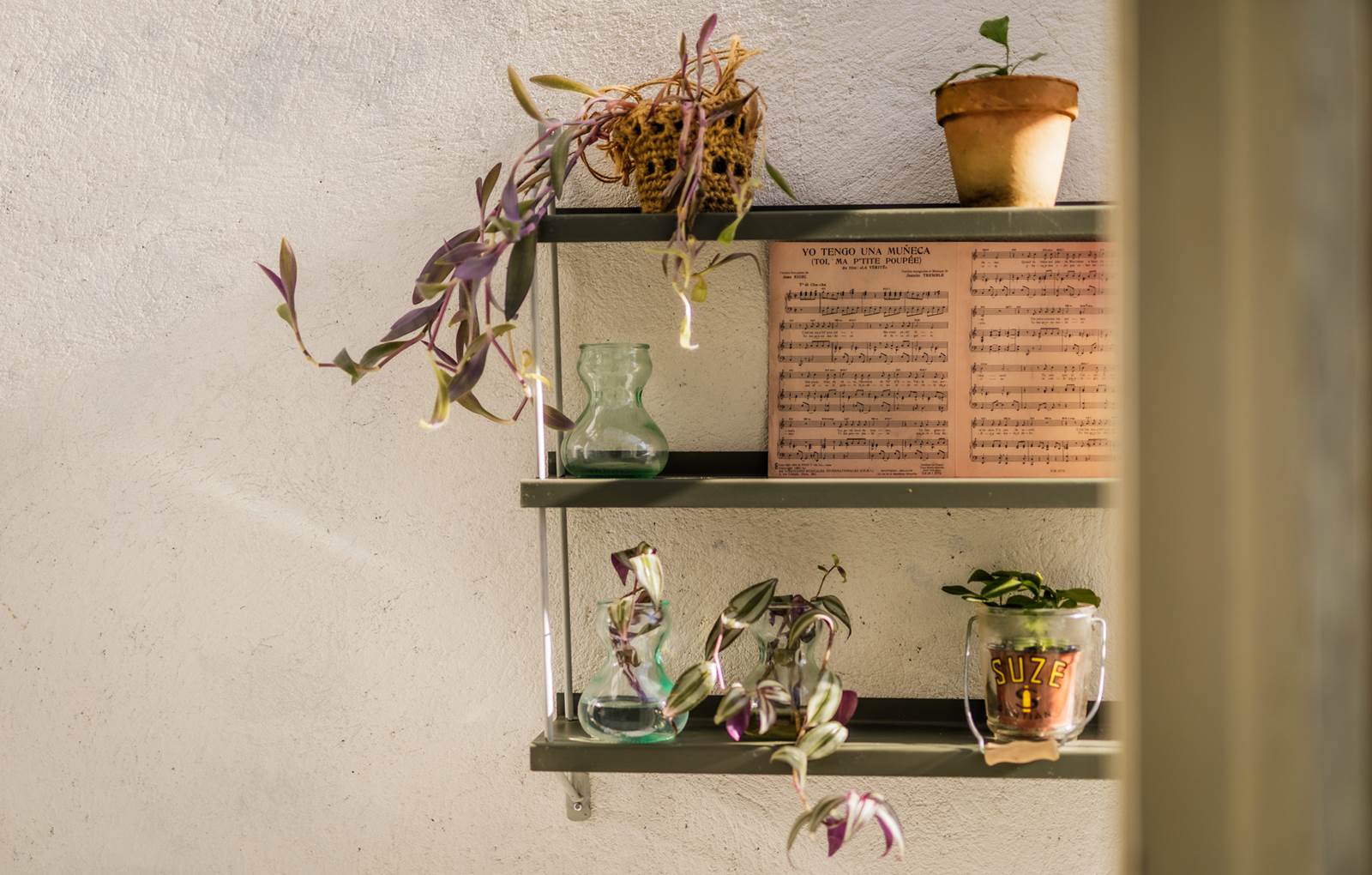 E Balcon detail-carousel