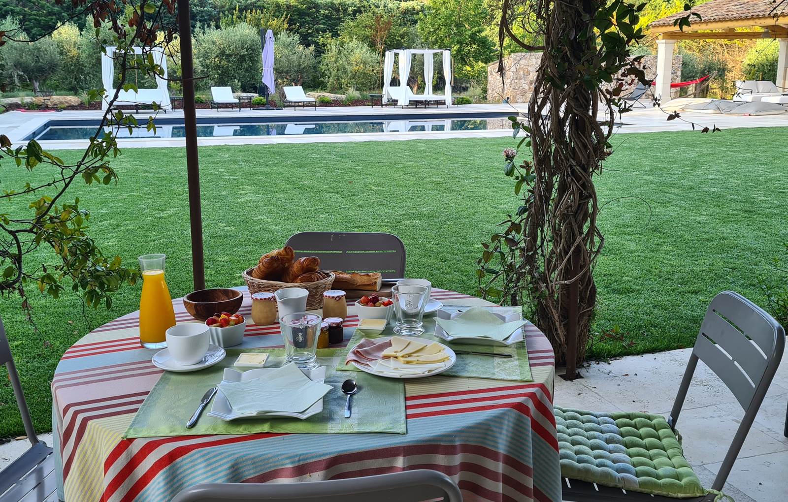 20230528_075312-carousel