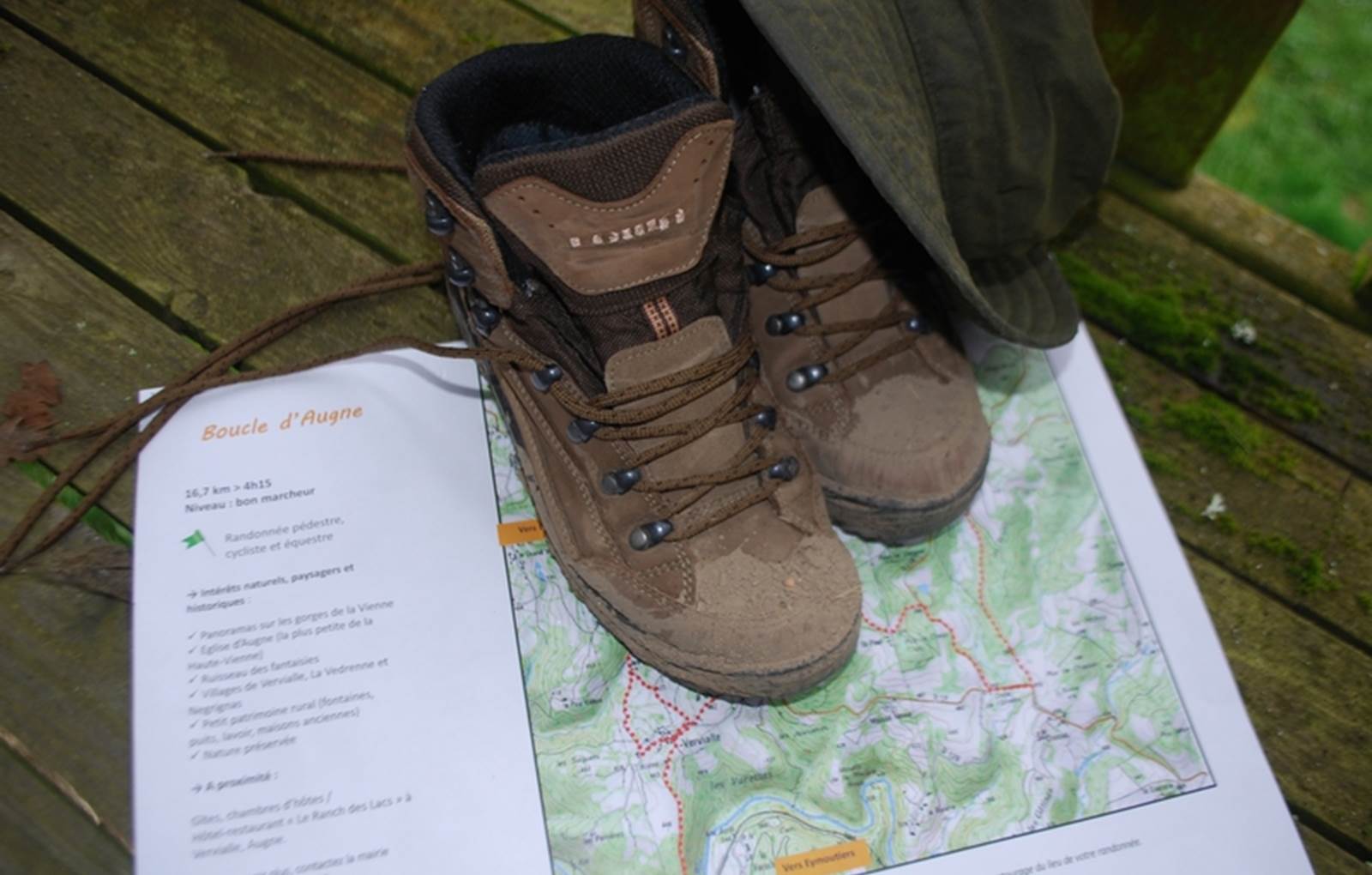 sejour en limousin famille expériences insolites  randonnée 87-carousel