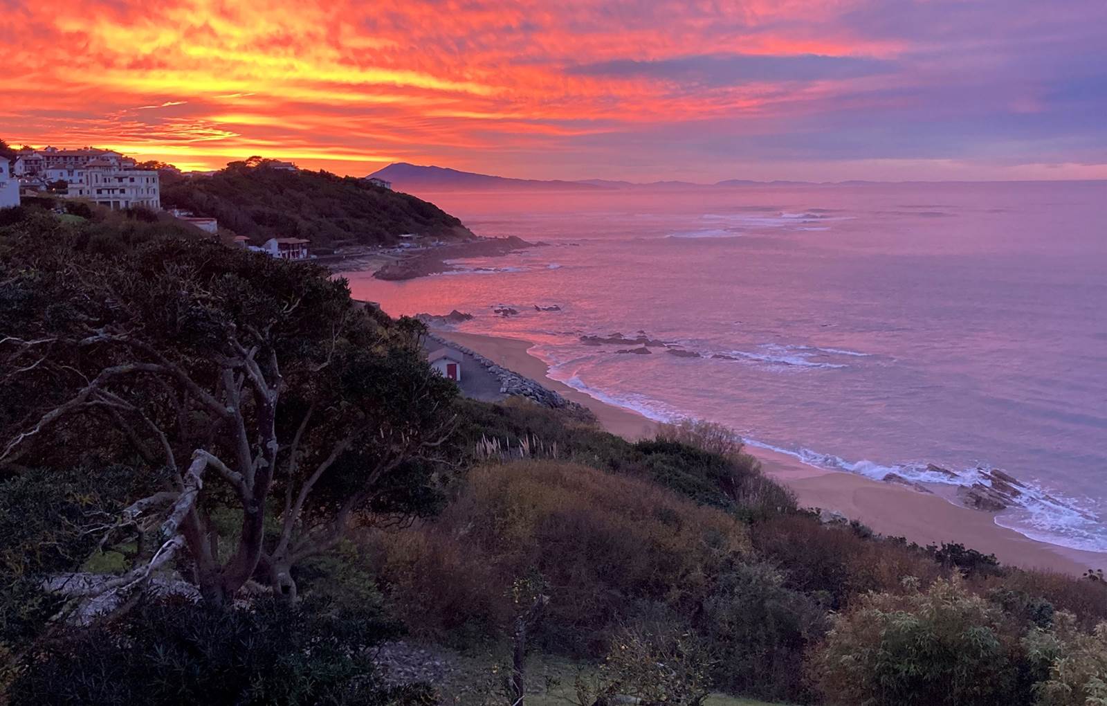 VILLA ETCHE CAROLA BIDART - Coucher de soleil-carousel