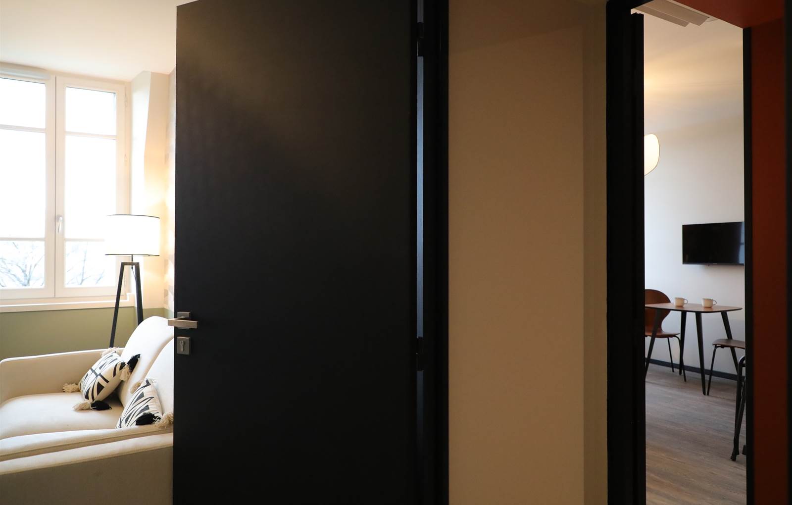 APPART HOTEL  (300)-carousel