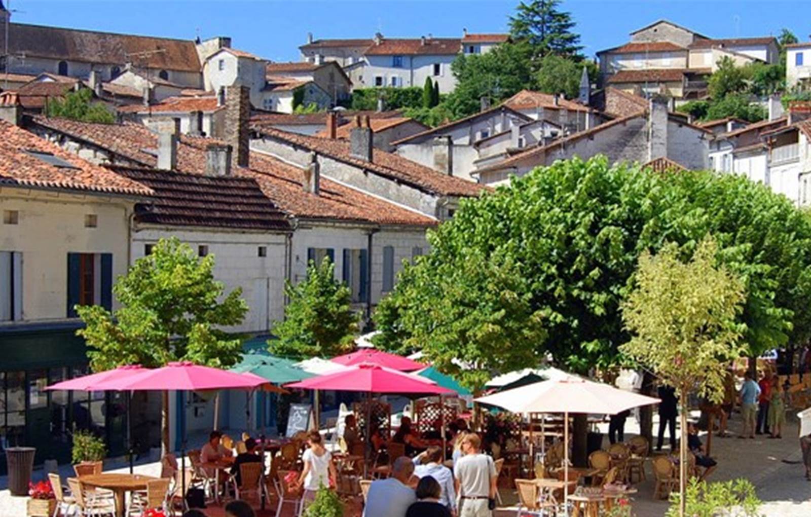 Place trarieux Aubeterre-carousel