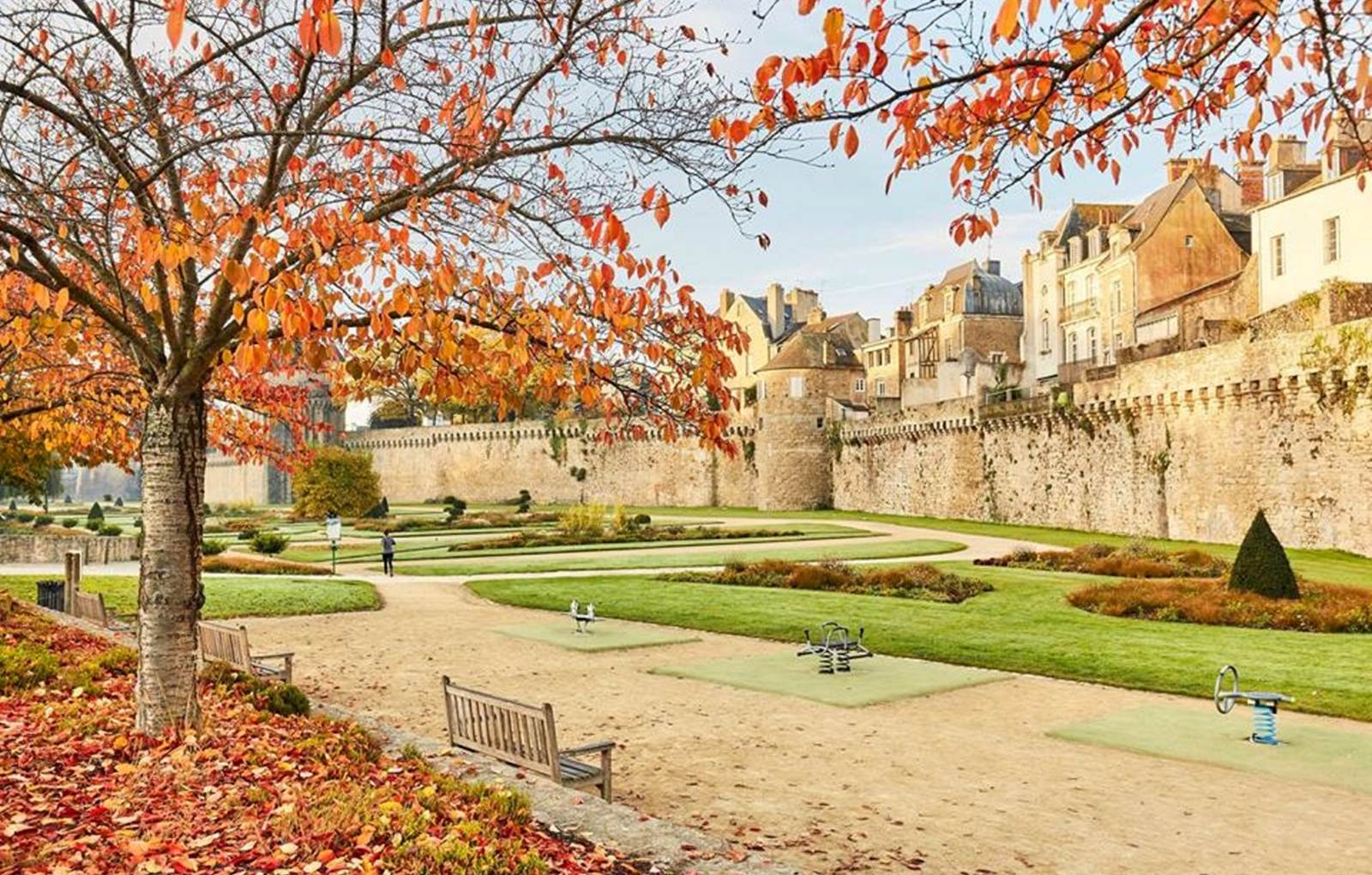 vANNES LES REMPARTS-carousel