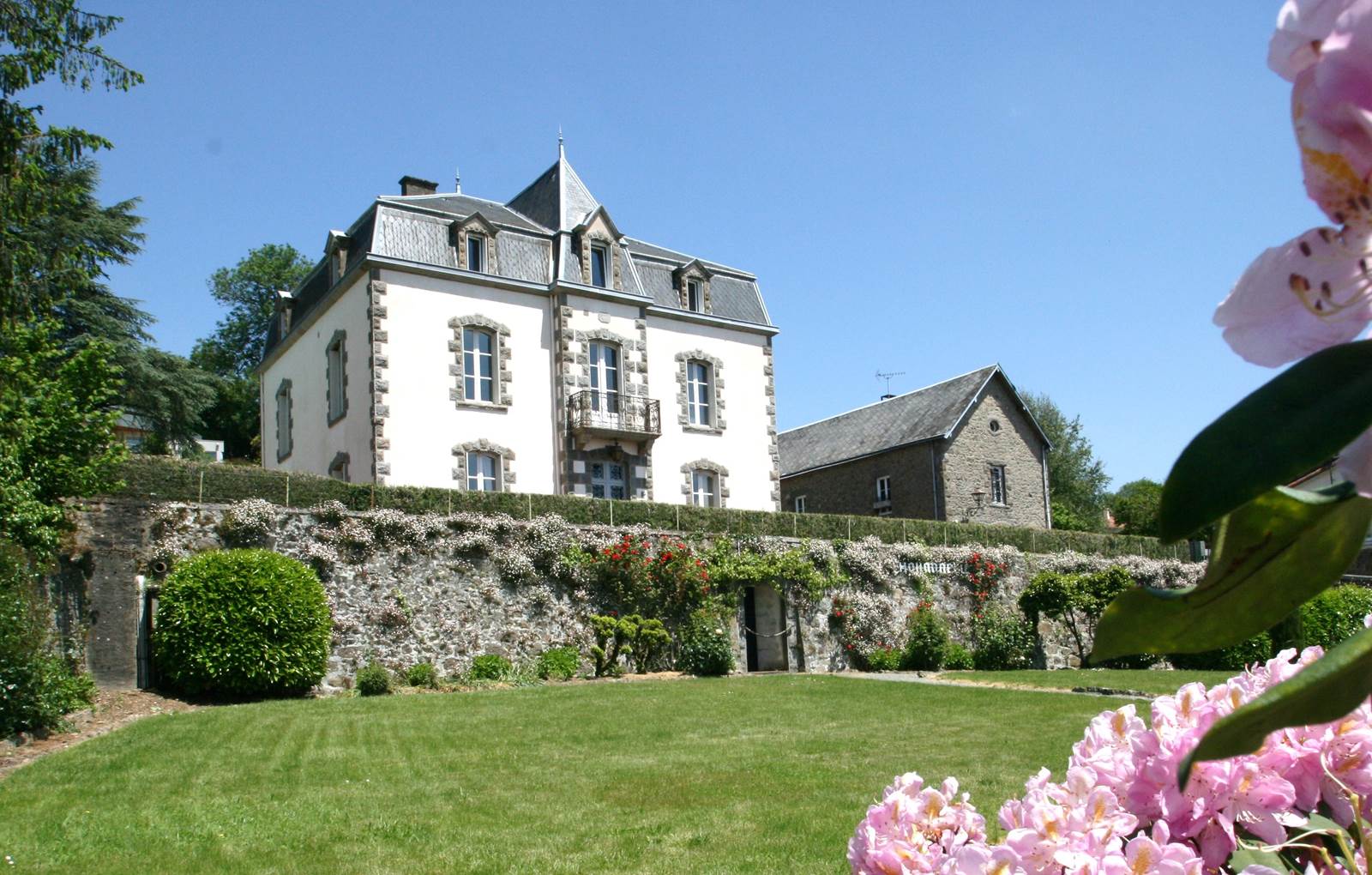 vue la chouannerie de la rue-carousel