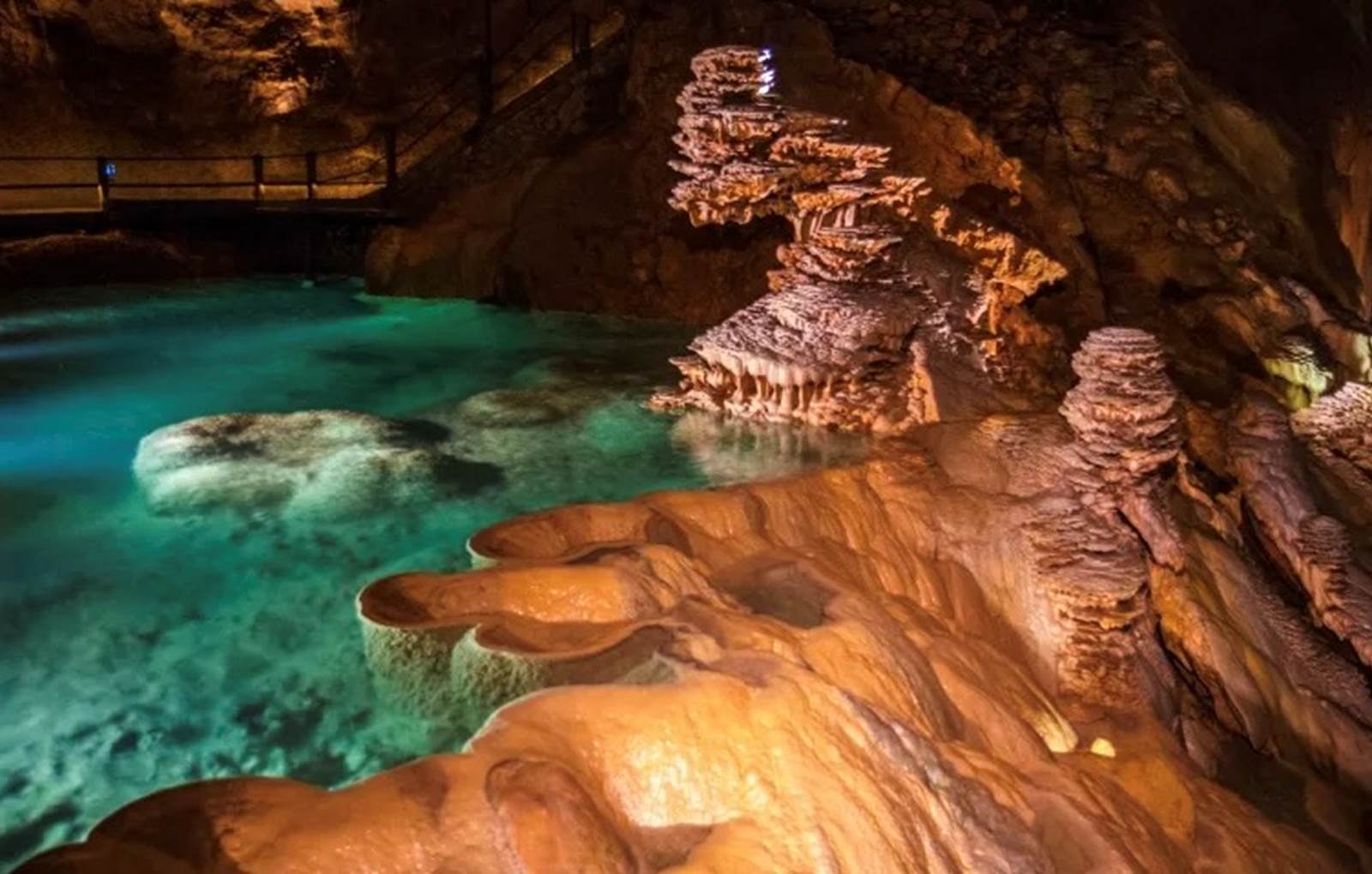 gouffre de Padirac, proche les gites de fred-carousel