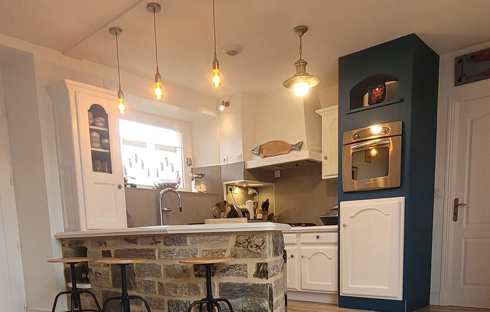 Cuisine et son comptoir-carousel