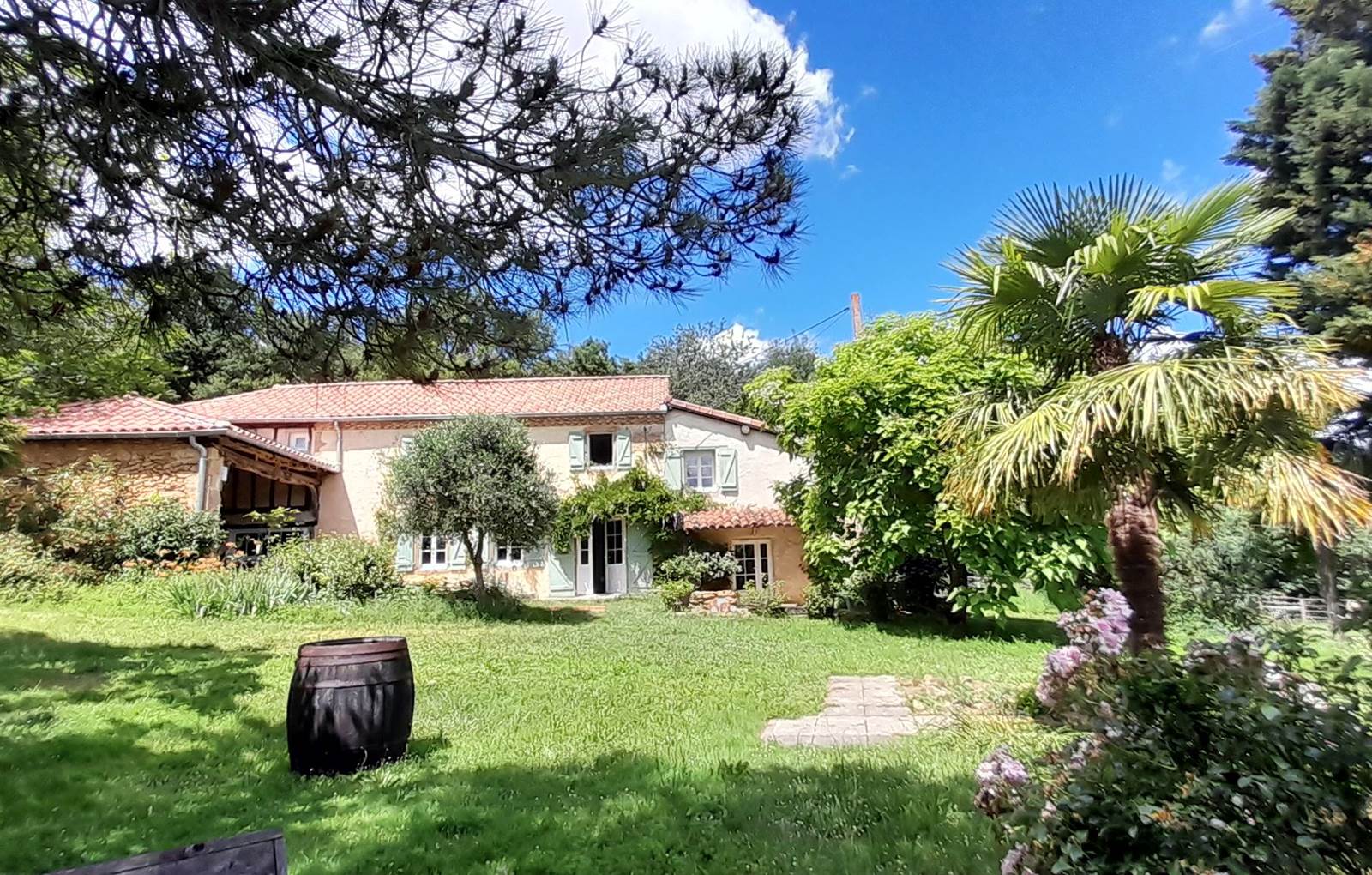 Domaine_de_Calabel©_Pouylebon_vacances_piscine_gers-carousel