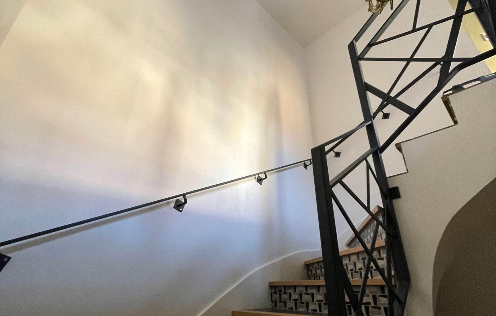 MONTEE ESCALIER-carousel