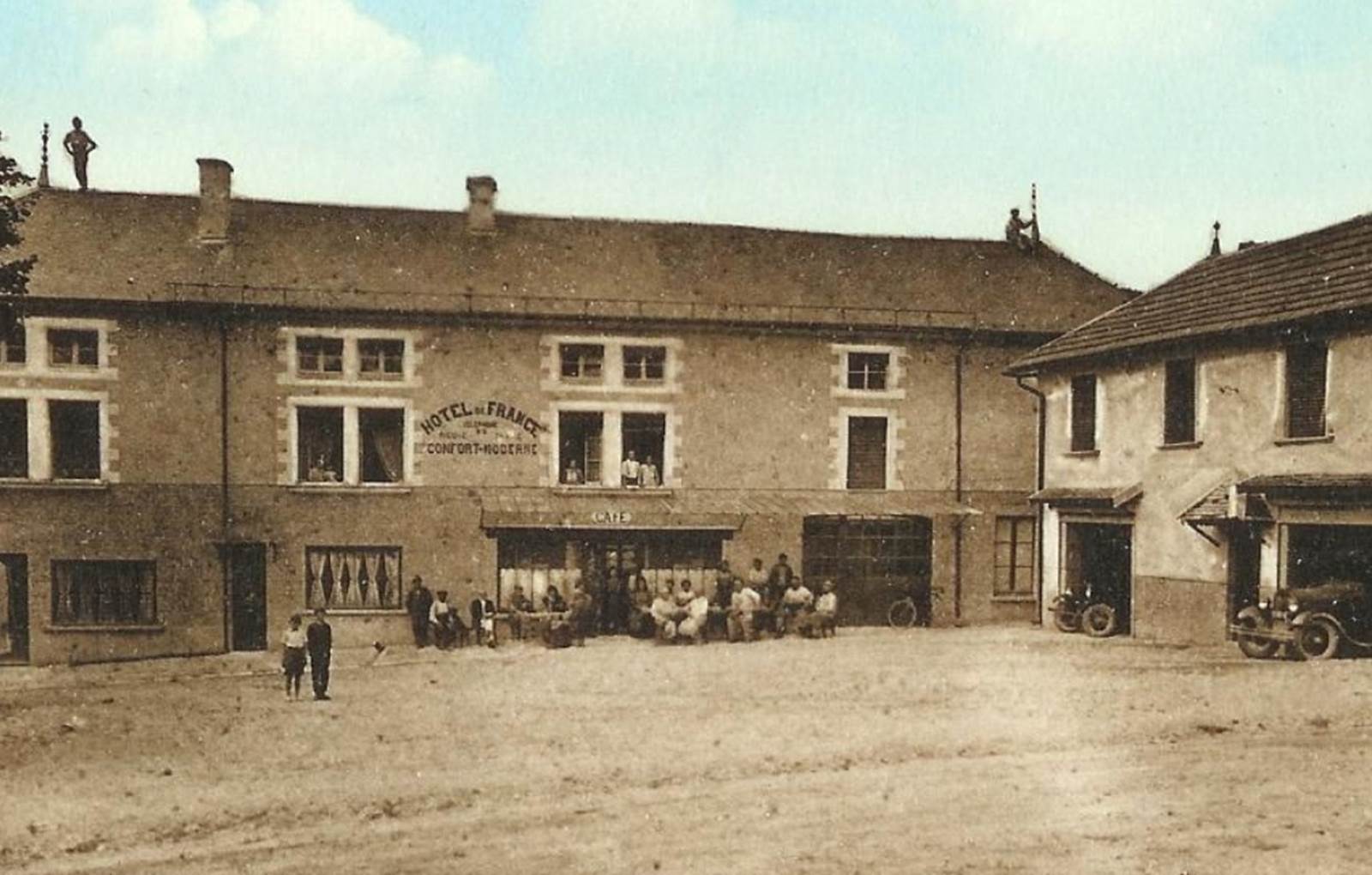 HF old photo 2-carousel