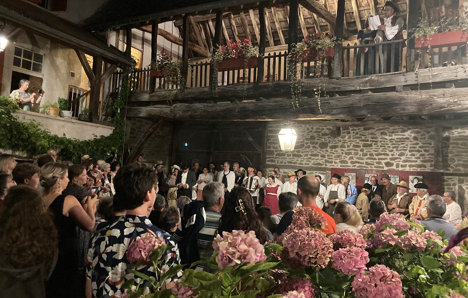 Dernière saynètes des Nocturnes théâtrales à Nolay, à la Tannerie-carousel
