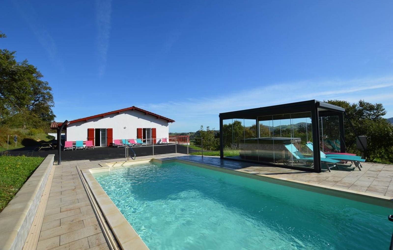 Gite Izarrak_Compostelle_pays basque_piscine-carousel