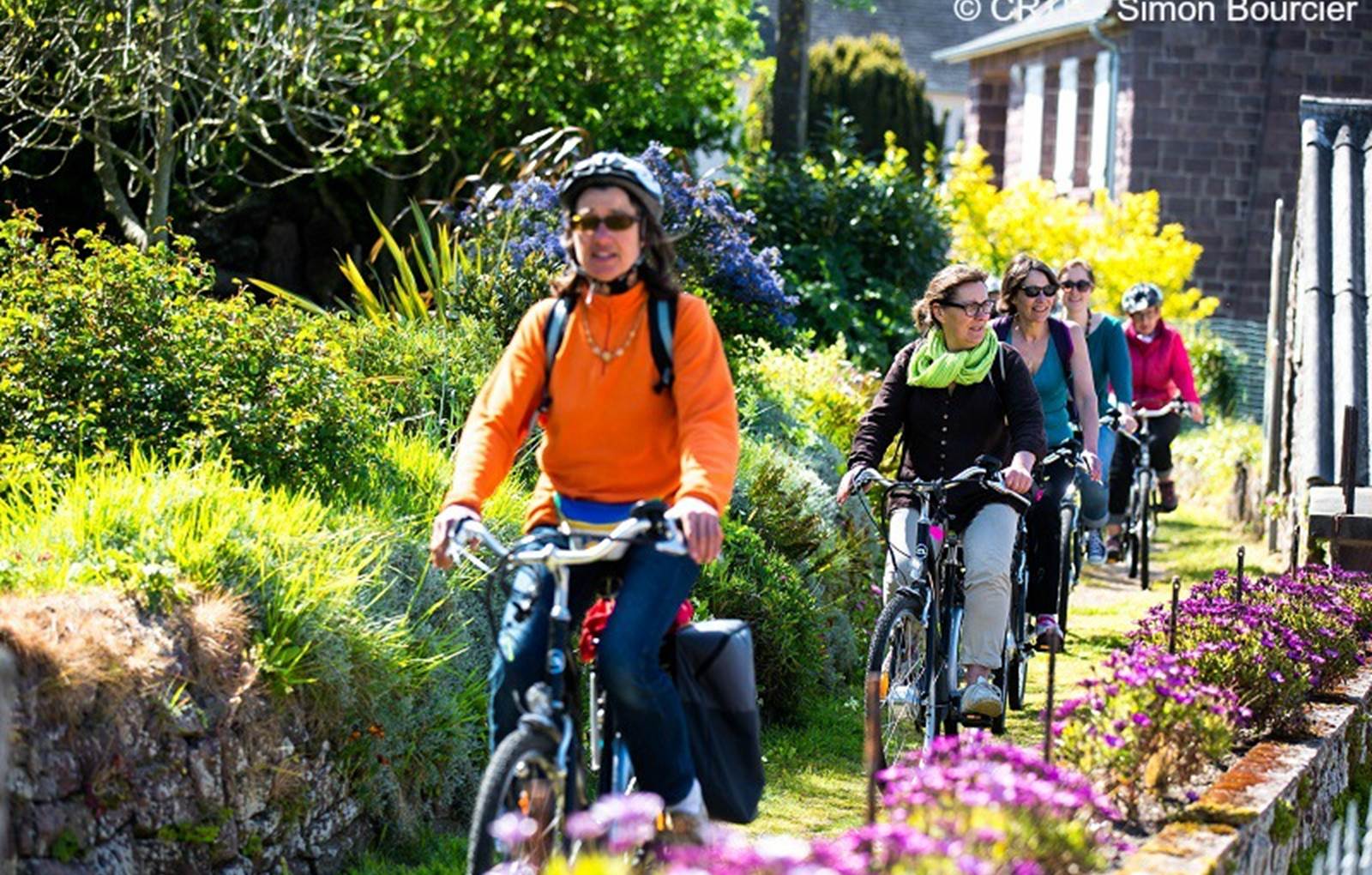 078capfrehel_exp_bret_05_2016_sb-carousel