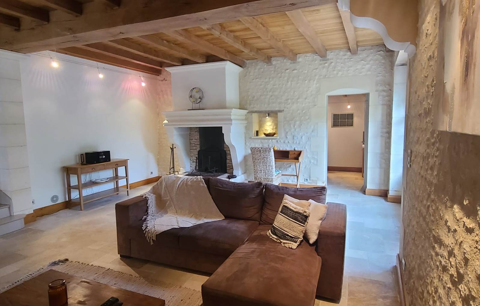 Eucalyptus  intérieur moderne et spacieux-carousel