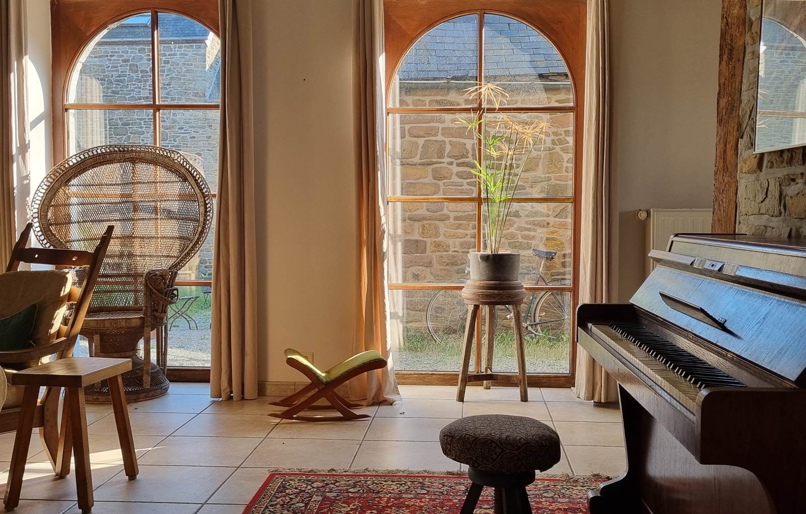 20240729_185359-carousel