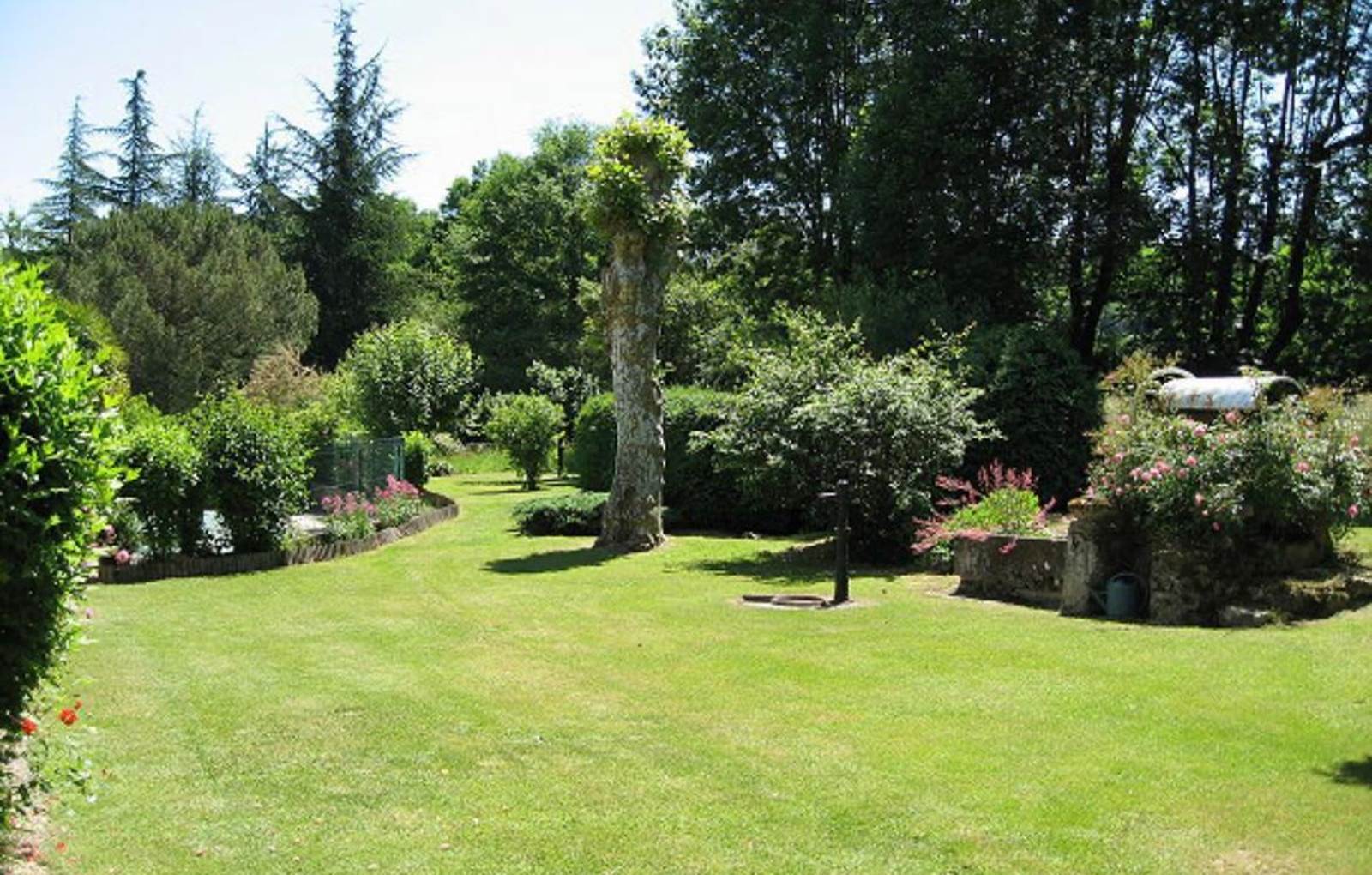 Le jardin en été-carousel