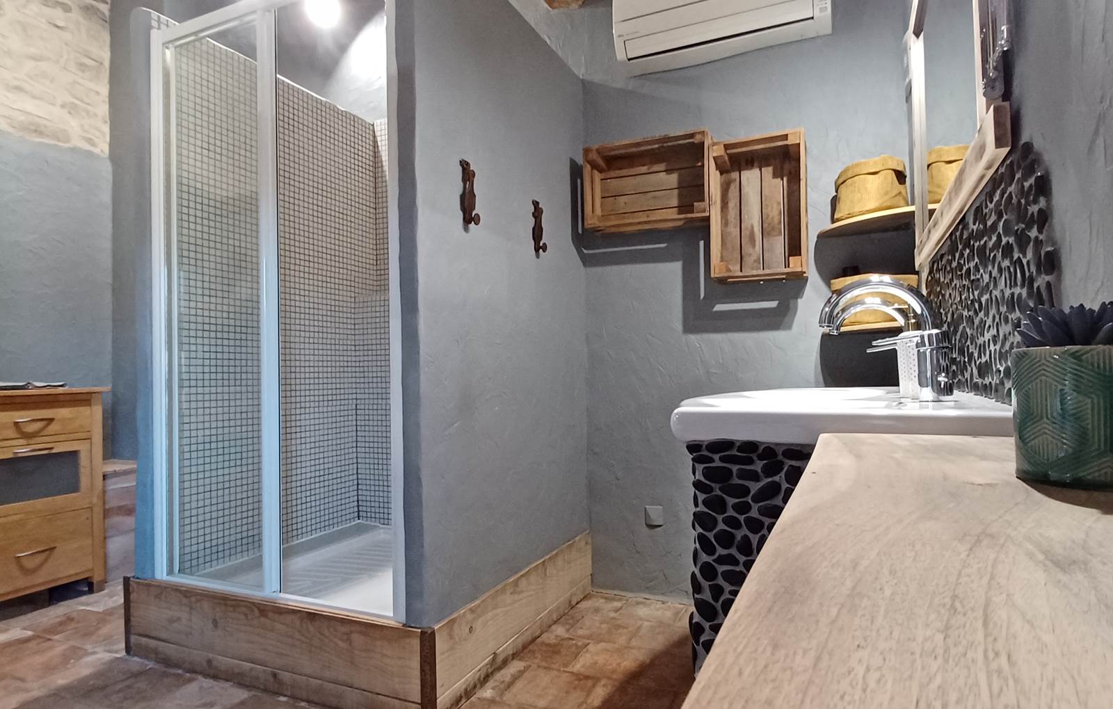 Salle d'eau Le Murier-carousel