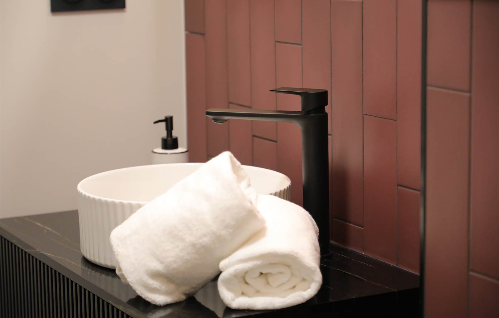 APPART HOTEL  (420)-carousel