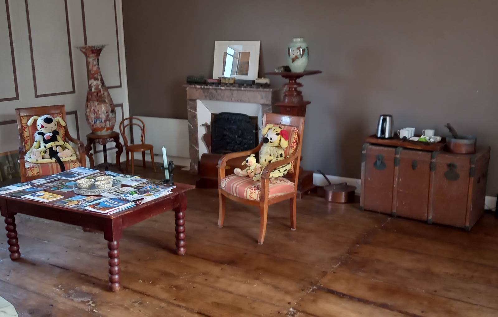 Salon du 1er étage,Maison d’hôtes la Babinerie,  Saint Léonard de Noblat, Haute Vienne, Nouvelle Aquitaine,-carousel